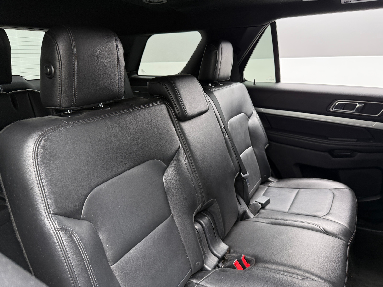 Thumbnail: 2016 Ford Explorer - 6