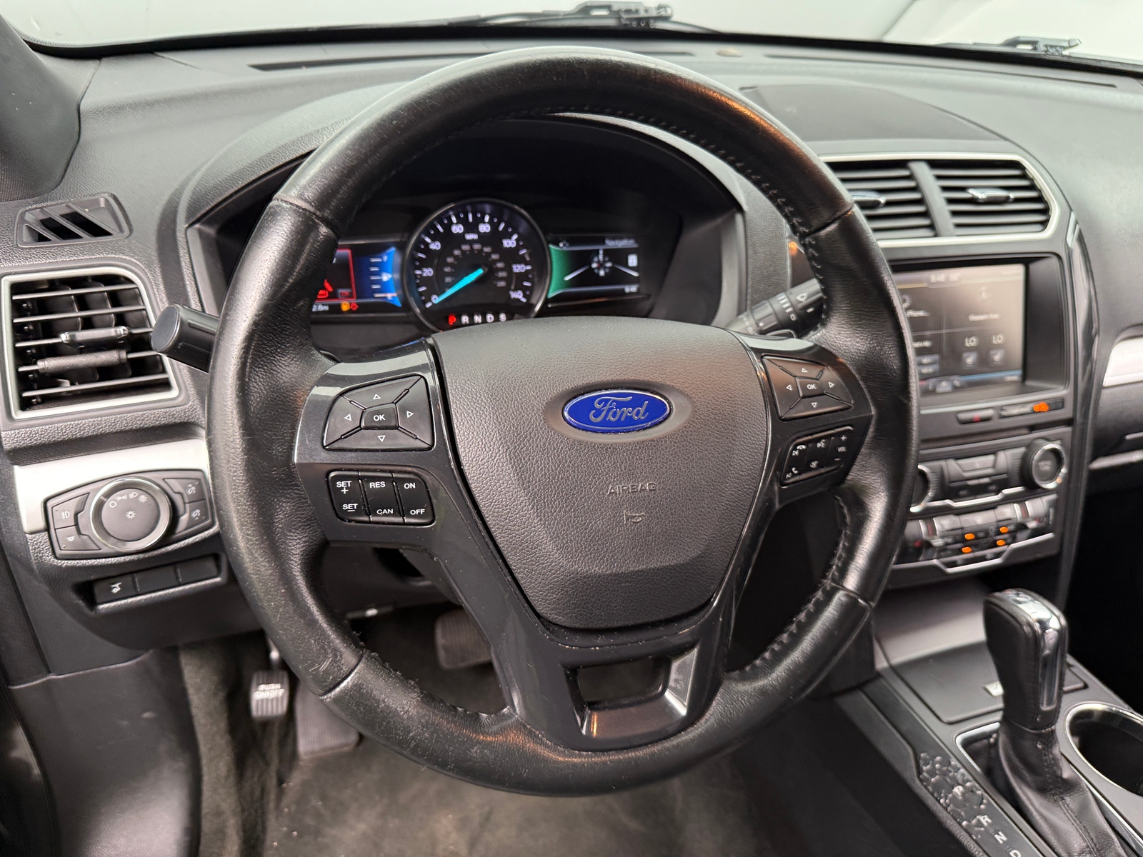 Thumbnail: 2016 Ford Explorer - 5