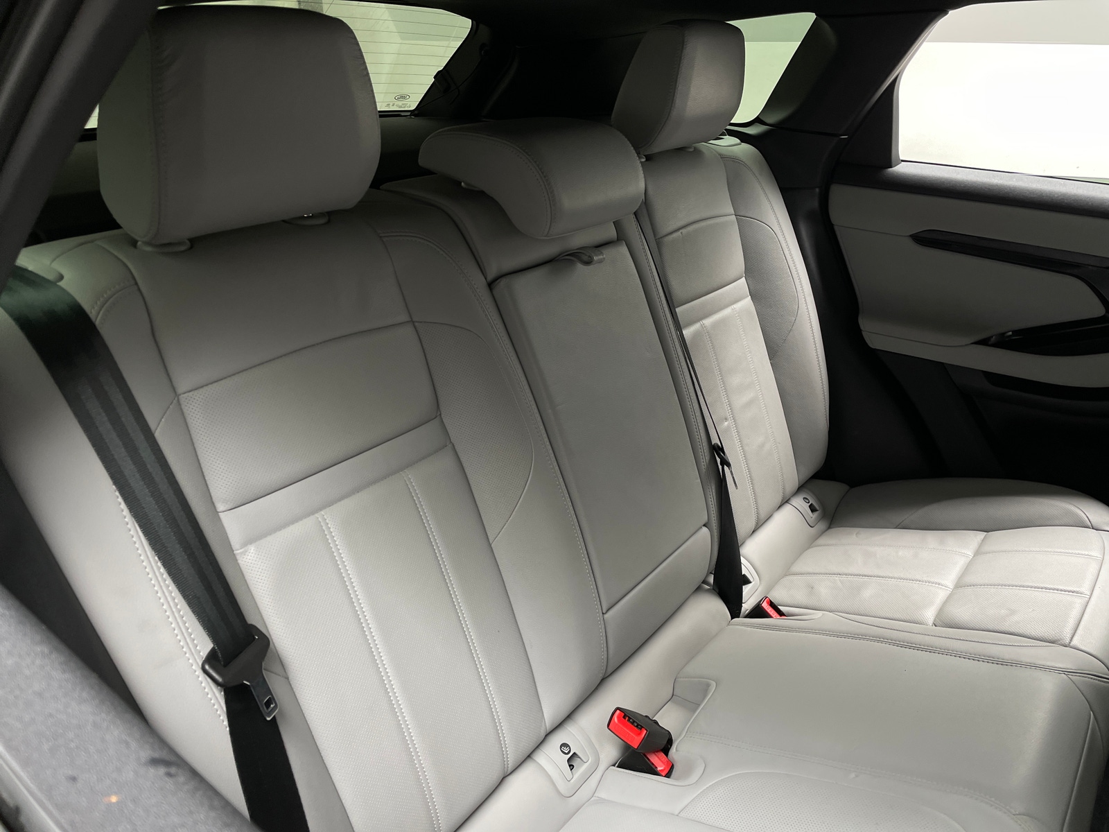 Thumbnail: 2026 Land Rover Range Rover Evoque - 5