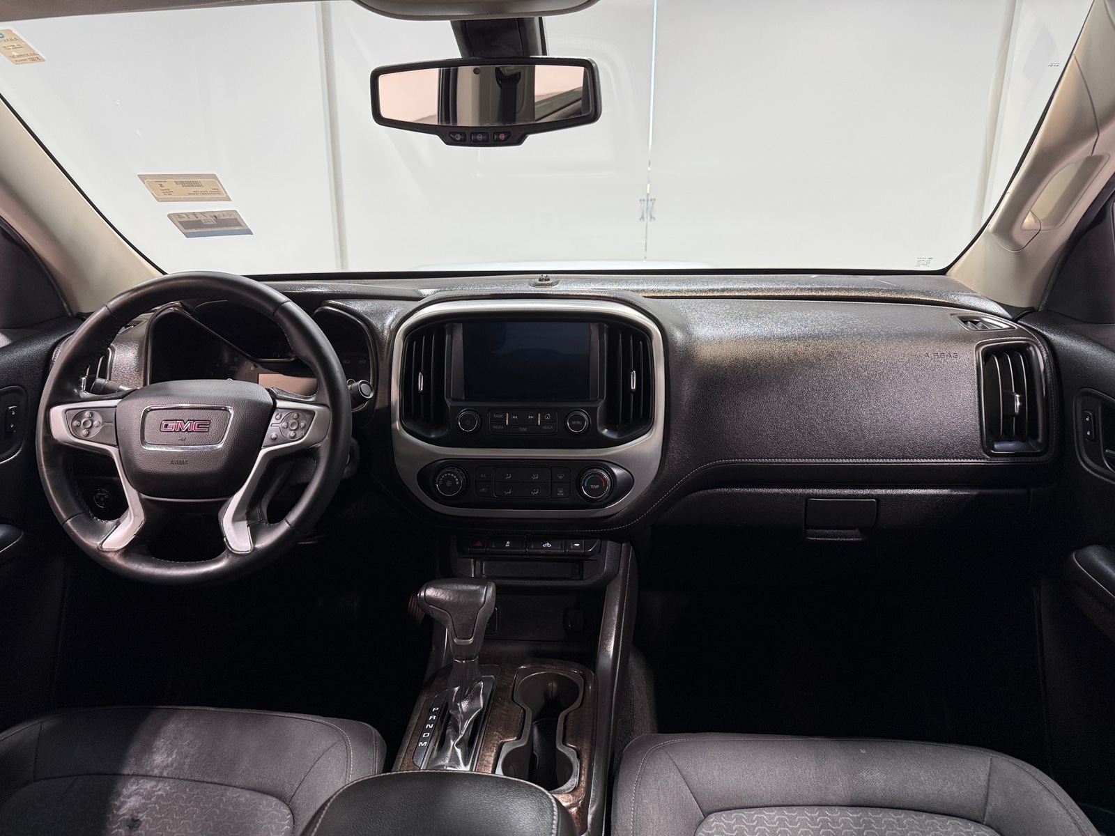 Thumbnail: 2016 GMC Canyon - 3