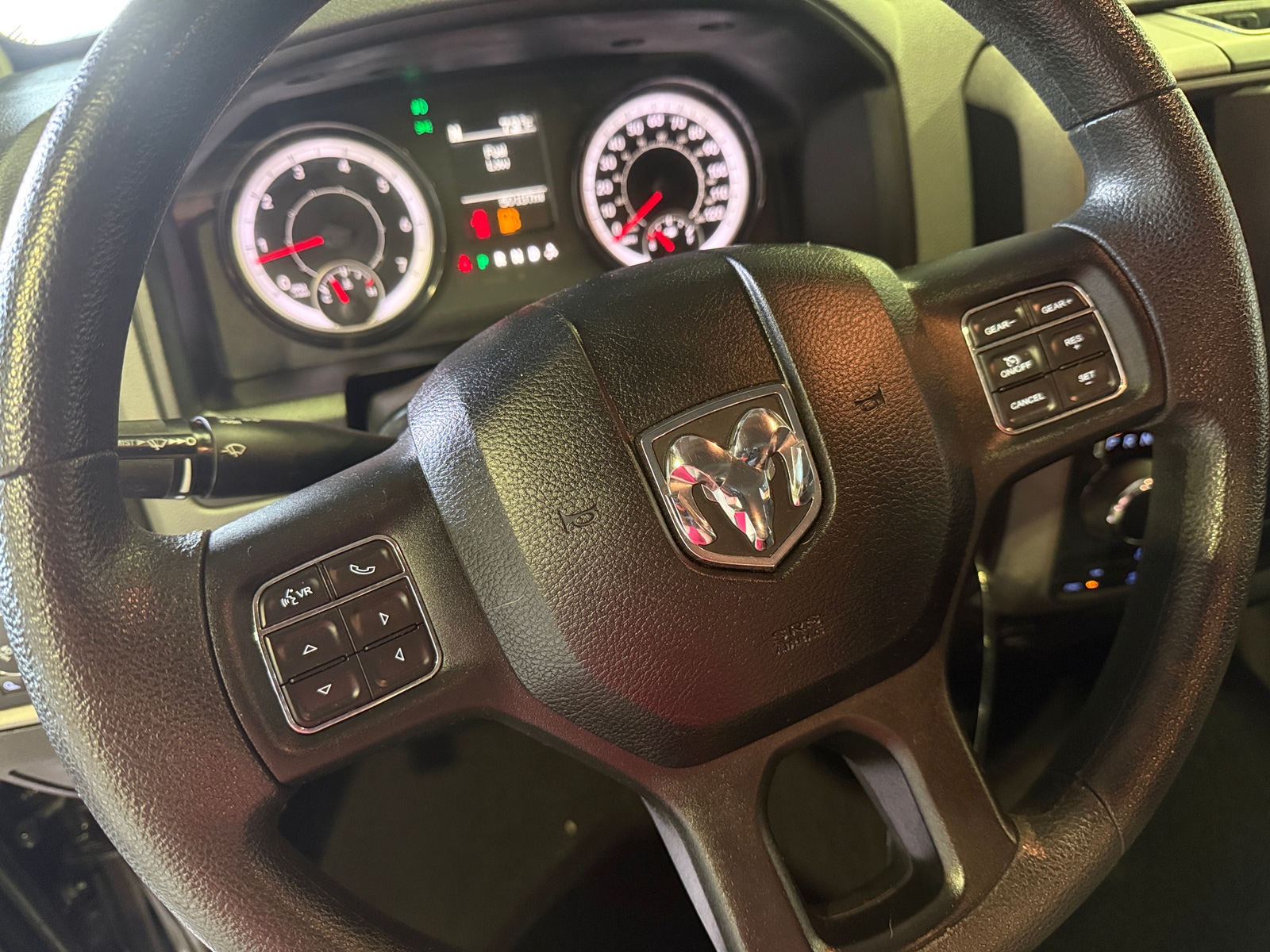 Thumbnail: 2019 RAM 1500 Classic - 5