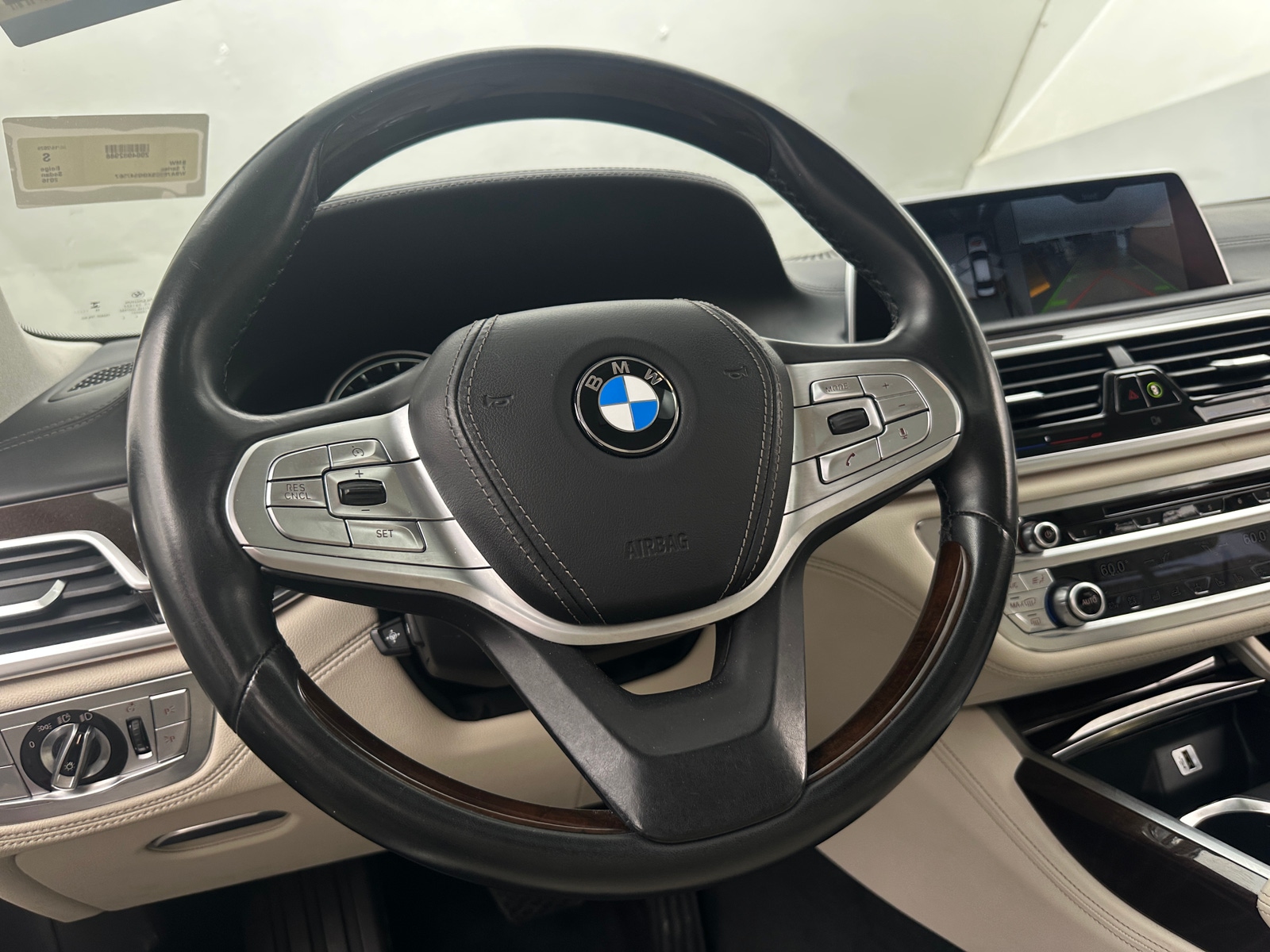 Thumbnail: 2016 BMW 7 Series - 4