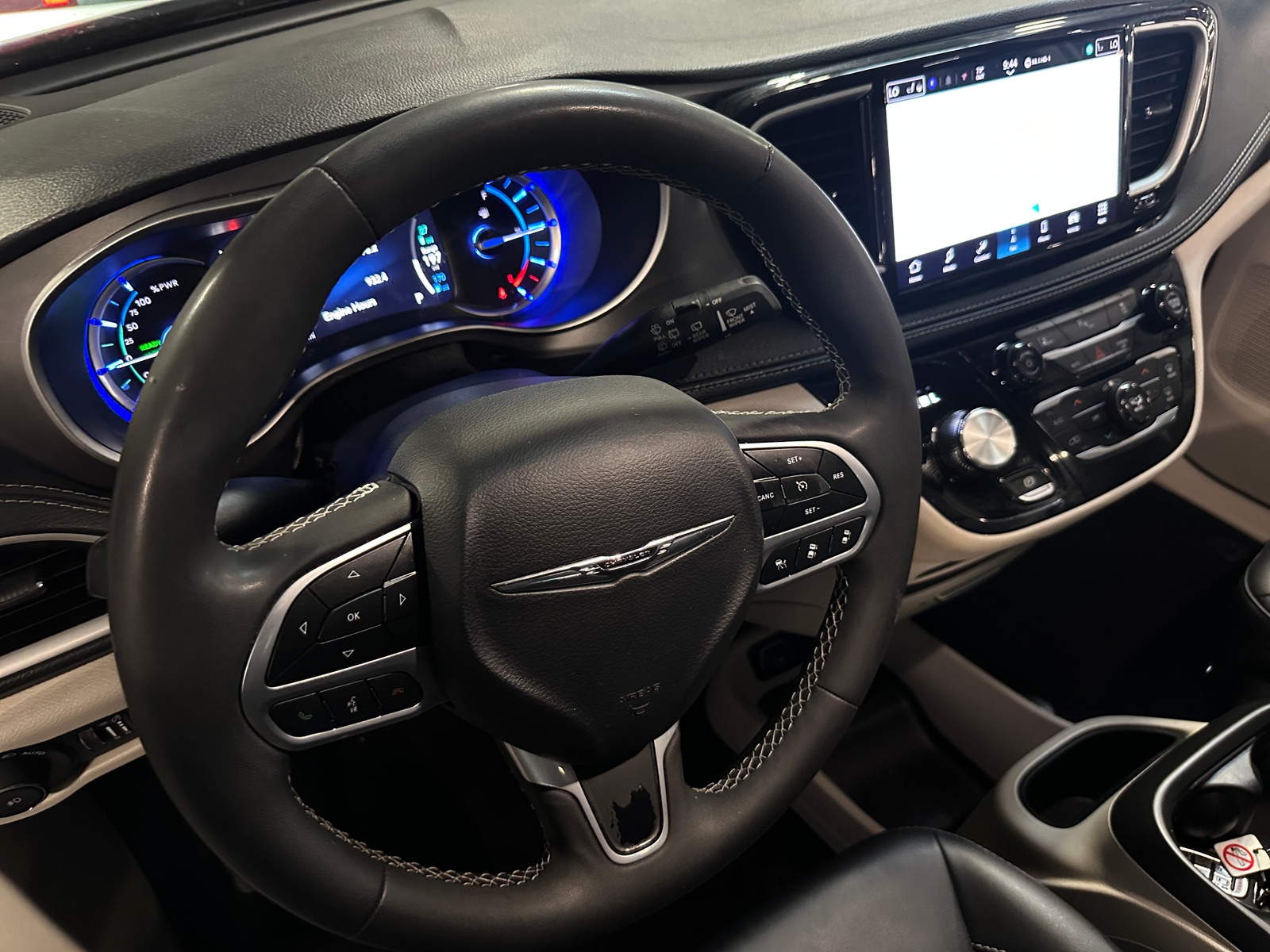 Thumbnail: 2024 Chrysler Pacifica - 4