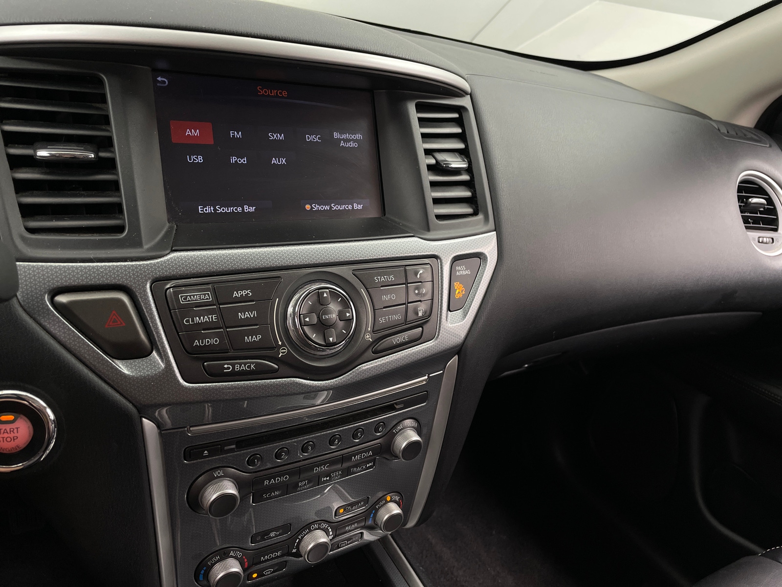 Thumbnail: 2020 Nissan Pathfinder - 3