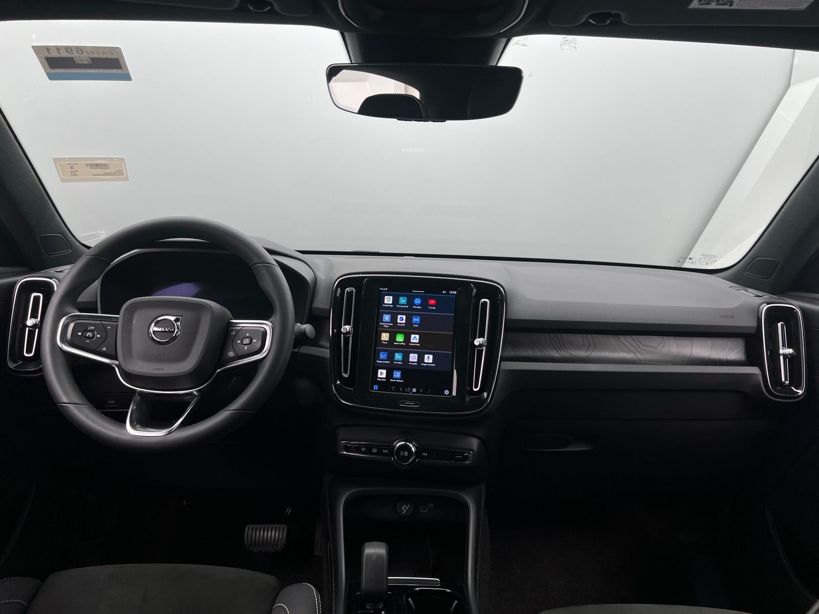 Thumbnail: 2023 Volvo C40 - 3