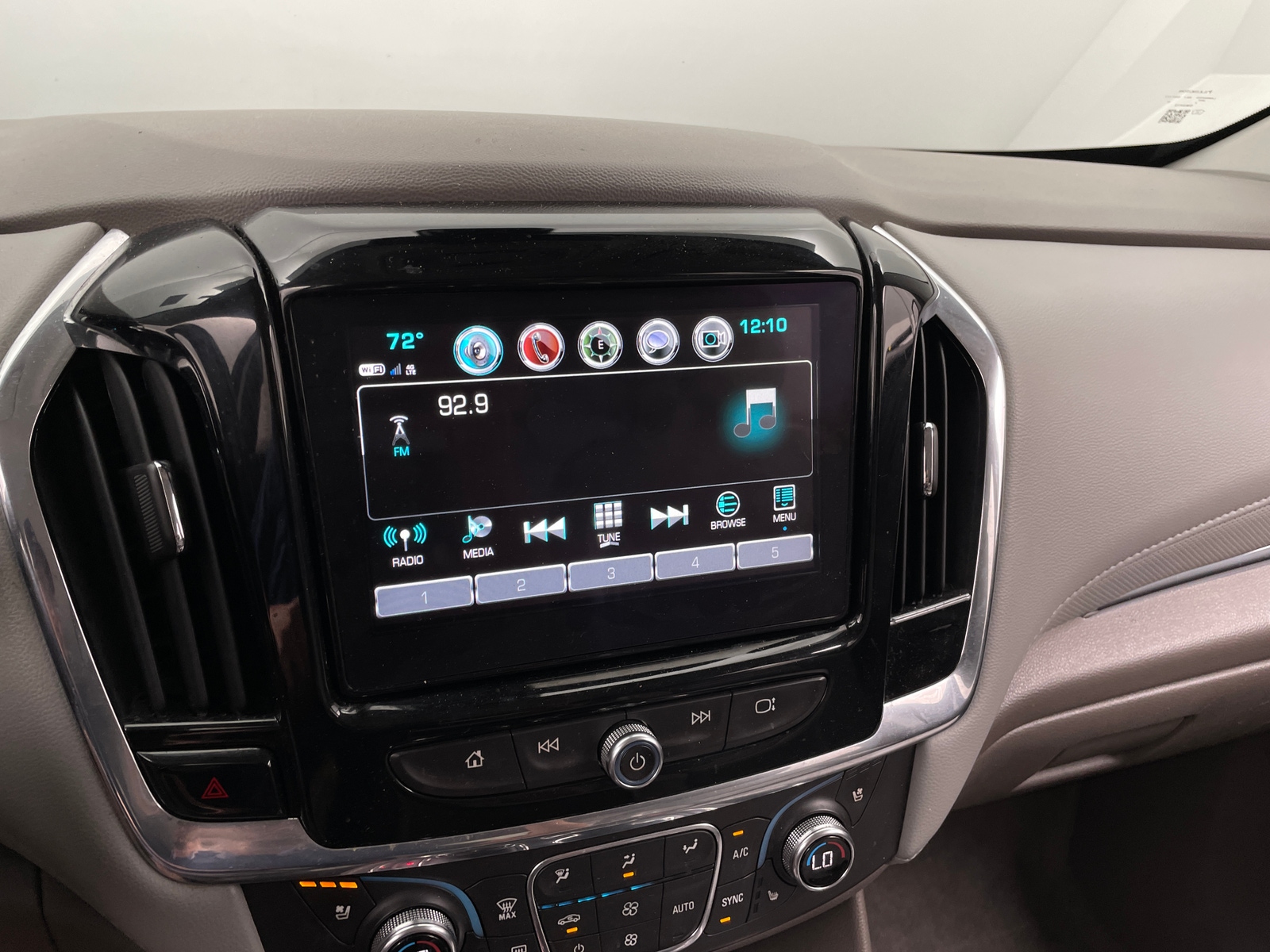 Thumbnail: 2019 Chevrolet Traverse - 3