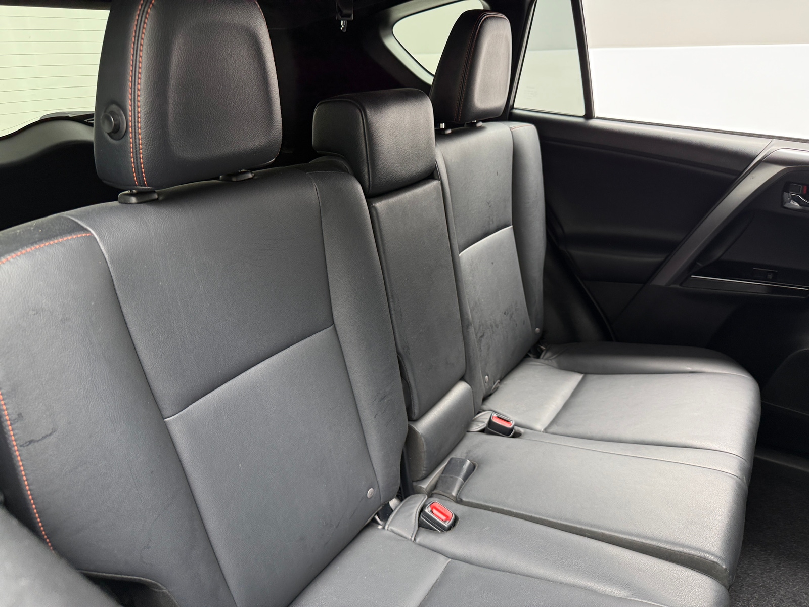 Thumbnail: 2017 Toyota RAV4 - 5