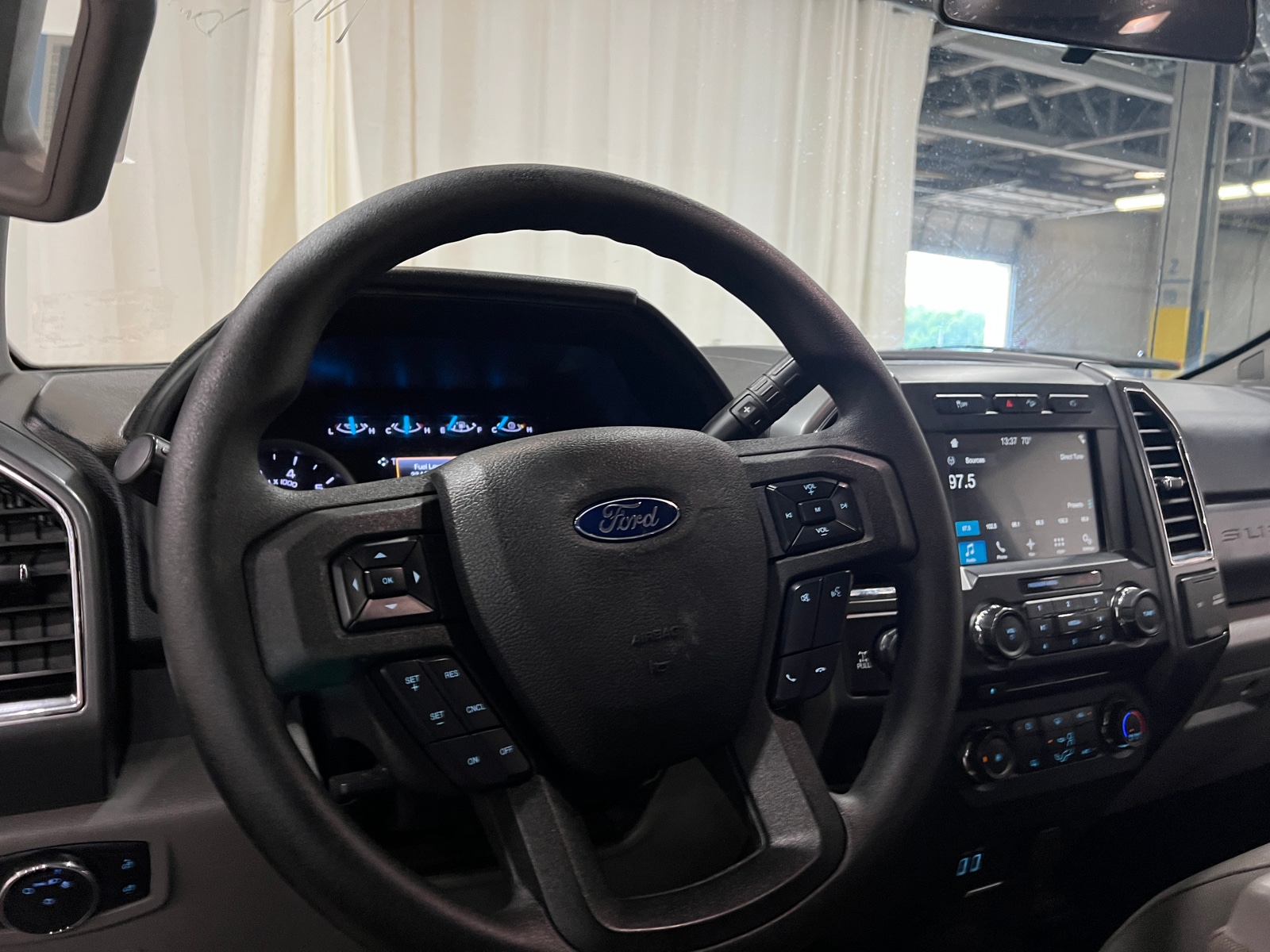 Thumbnail: 2017 Ford Econoline - 5