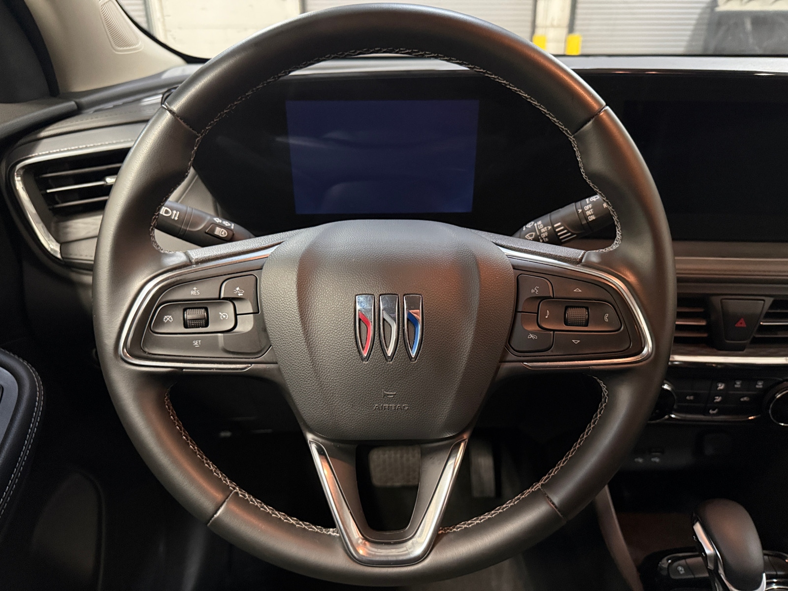 Thumbnail: 2025 Buick Encore GX - 4