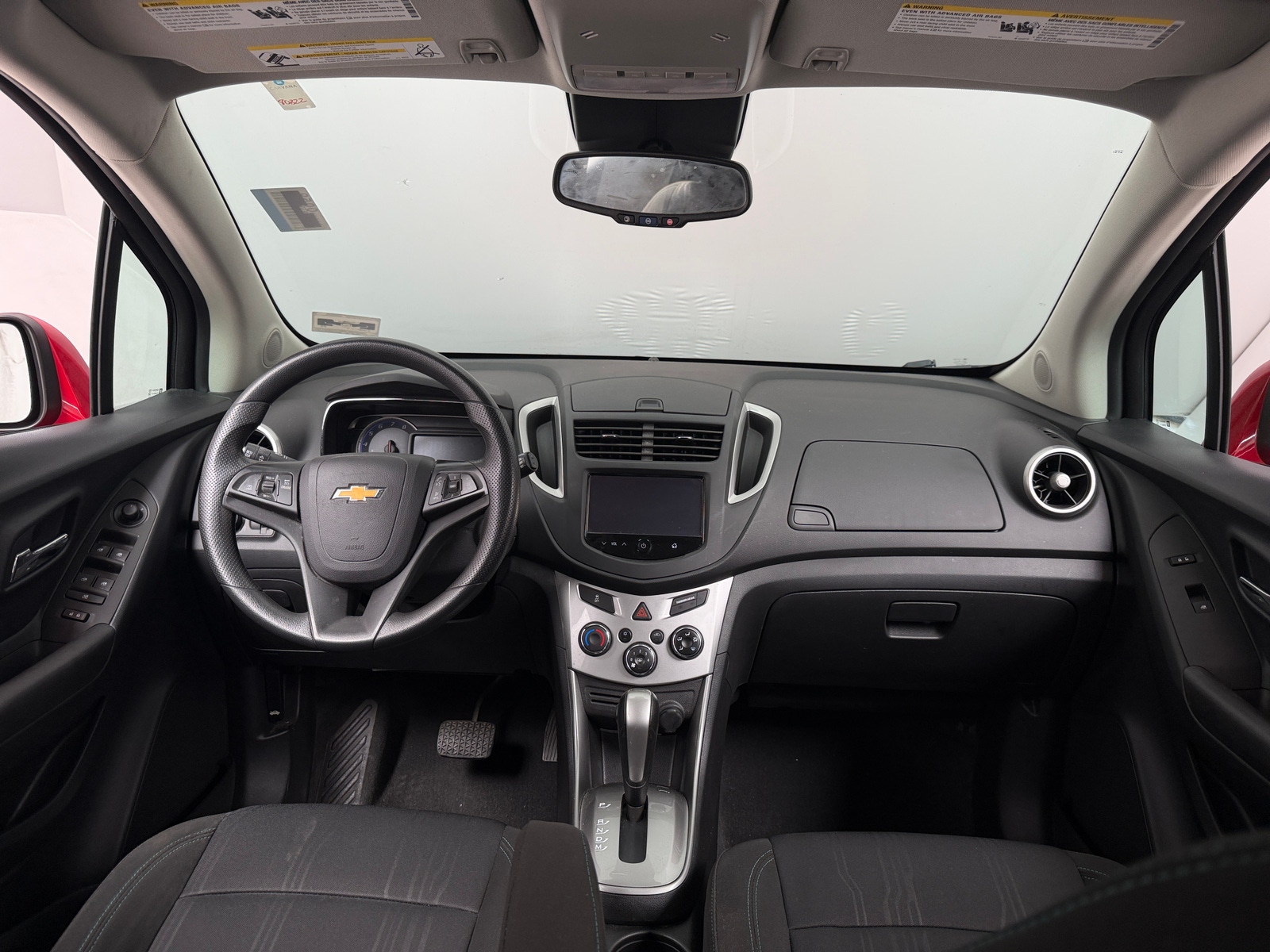 Thumbnail: 2015 Chevrolet Trax - 3