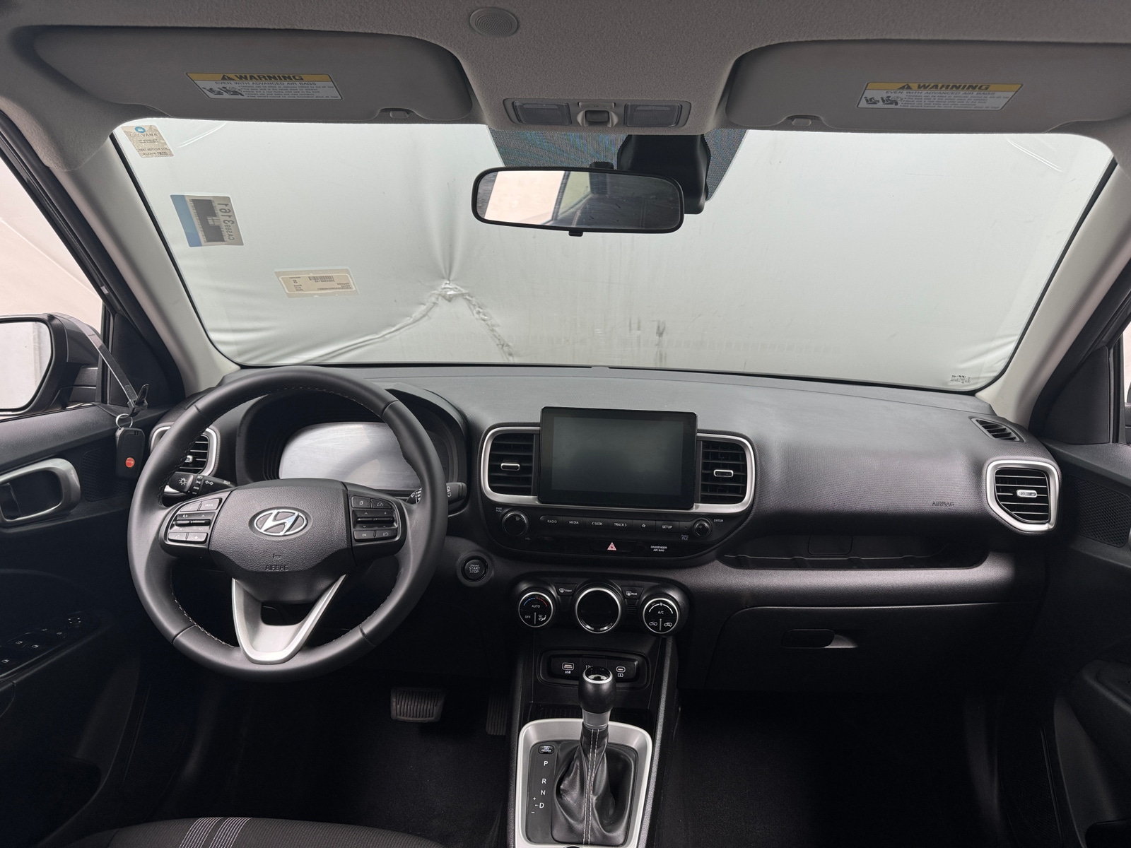 Thumbnail: 2025 Hyundai Venue - 3