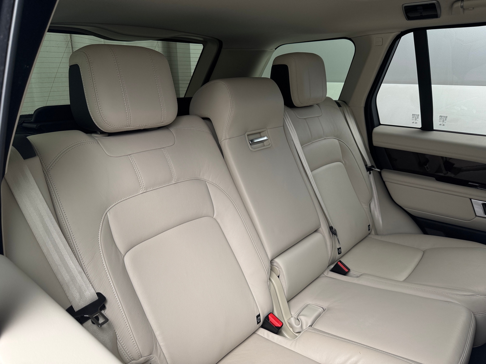 Thumbnail: 2021 Land Rover Range Rover - 5
