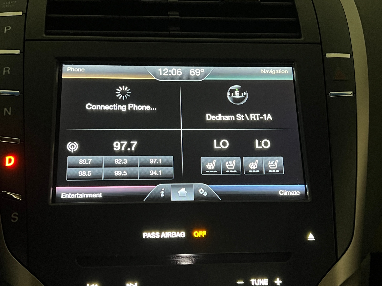 Thumbnail: 2013 Lincoln MKZ - 3