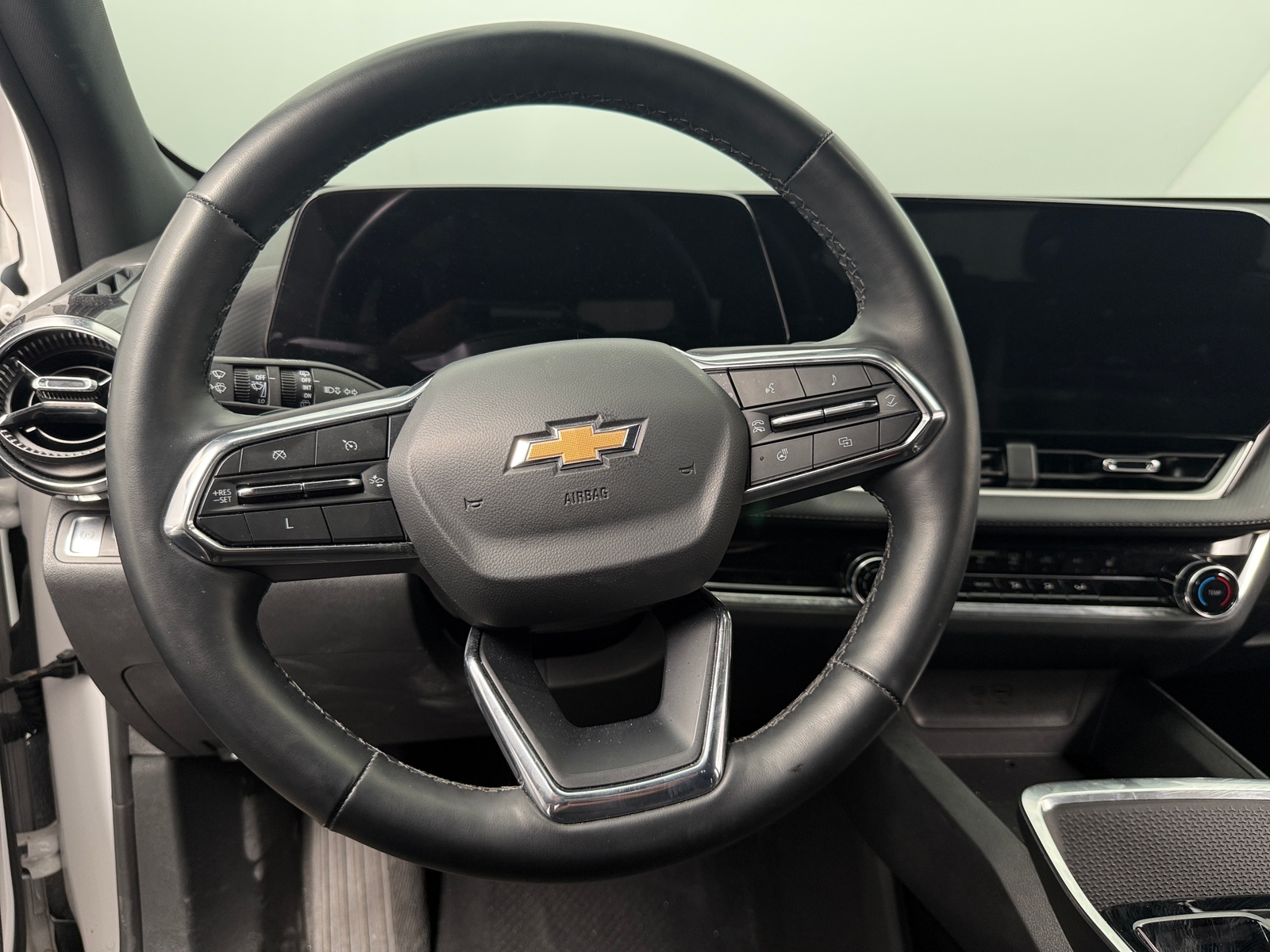 Thumbnail: 2025 Chevrolet Equinox - 5