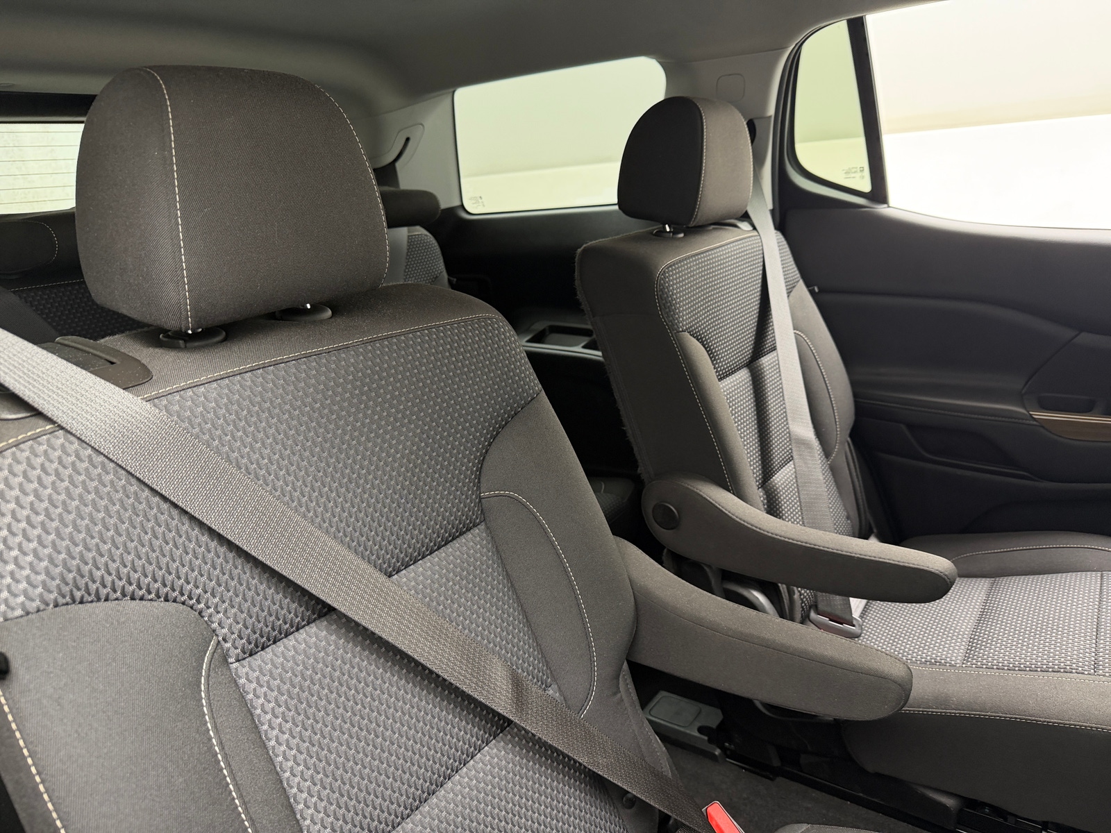 Thumbnail: 2021 GMC Acadia - 6