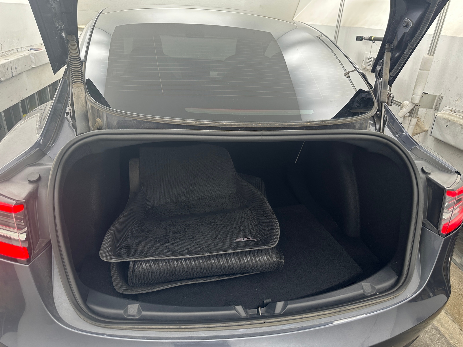 Thumbnail: 2023 Tesla Model 3 - 6
