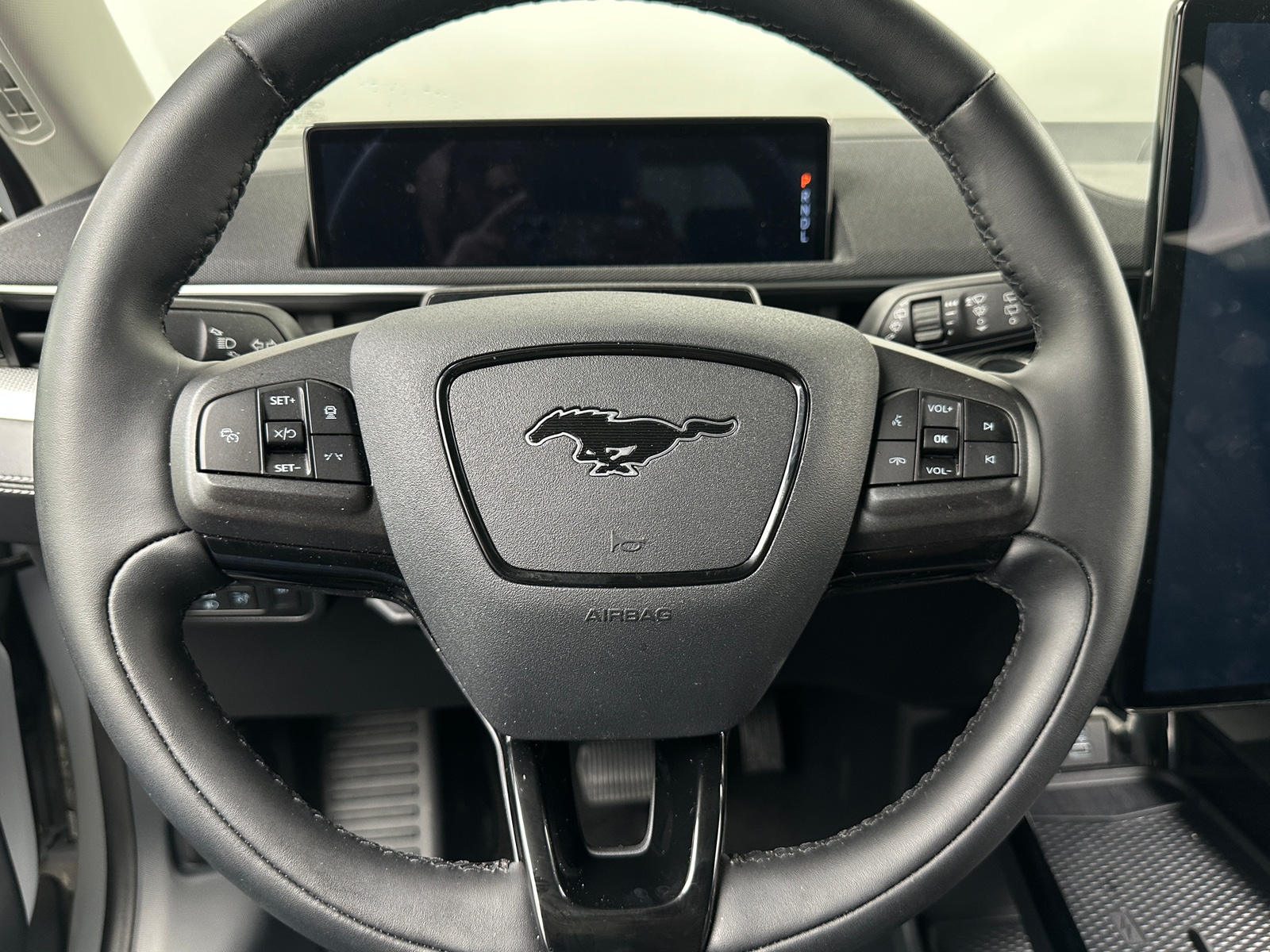 Thumbnail: 2022 Ford Mustang Mach-E - 4