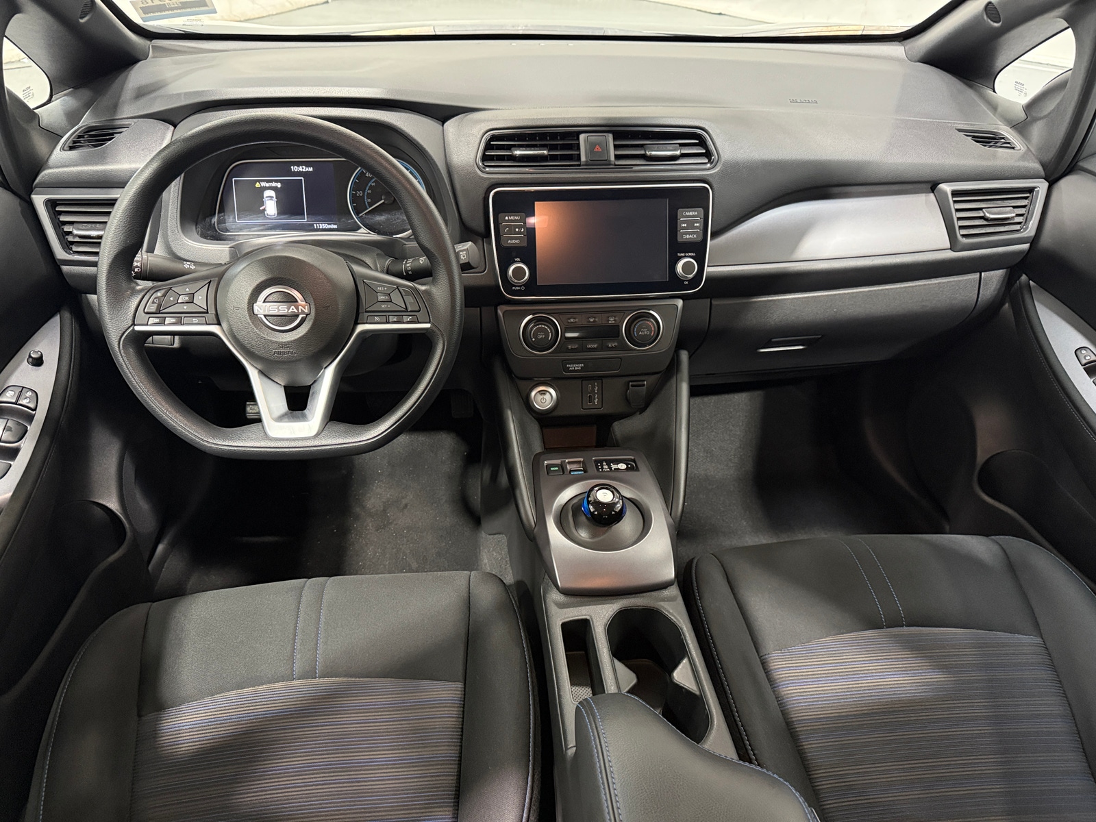 Thumbnail: 2025 Nissan Leaf - 3