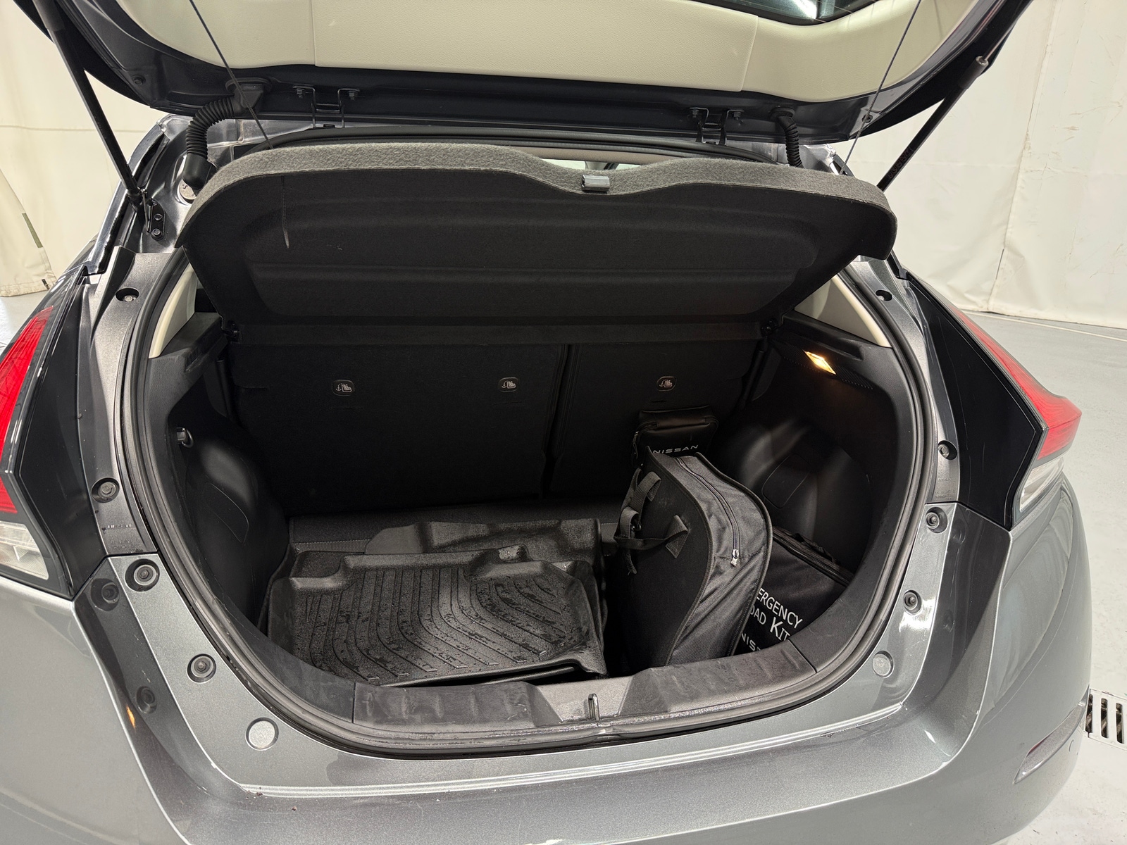 Thumbnail: 2025 Nissan Leaf - 7