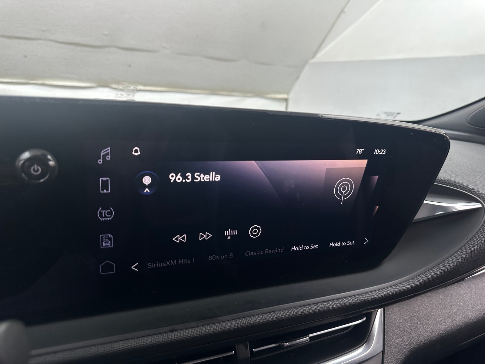 Thumbnail: 2024 Buick Envista - 3