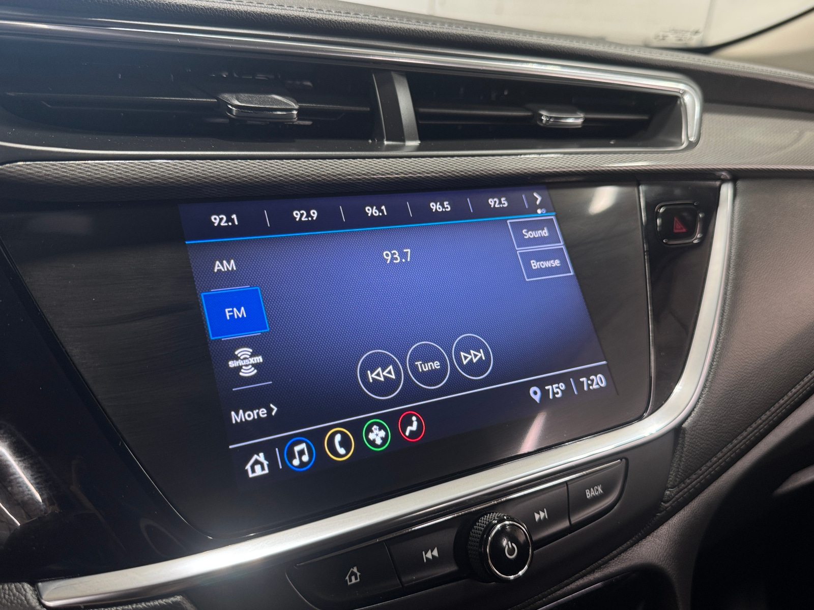 Thumbnail: 2023 Buick Encore GX - 3