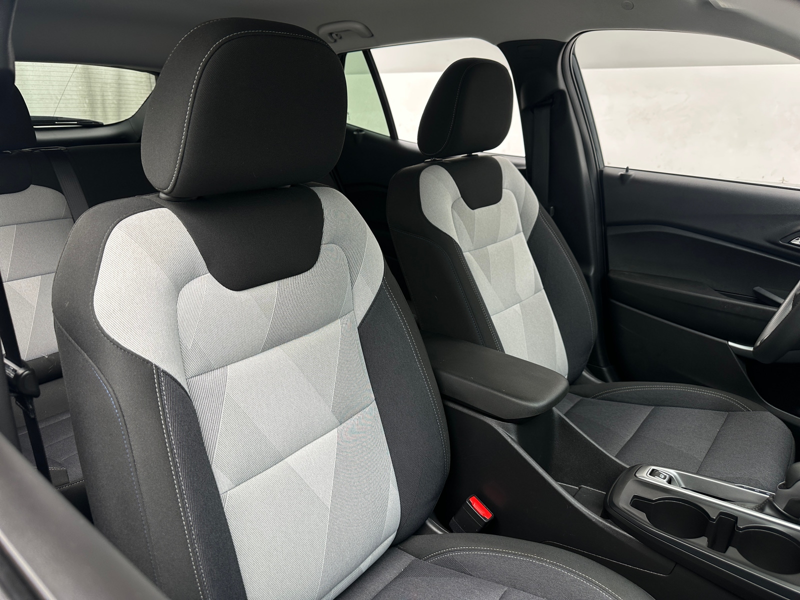 Thumbnail: 2025 Chevrolet Trax - 2