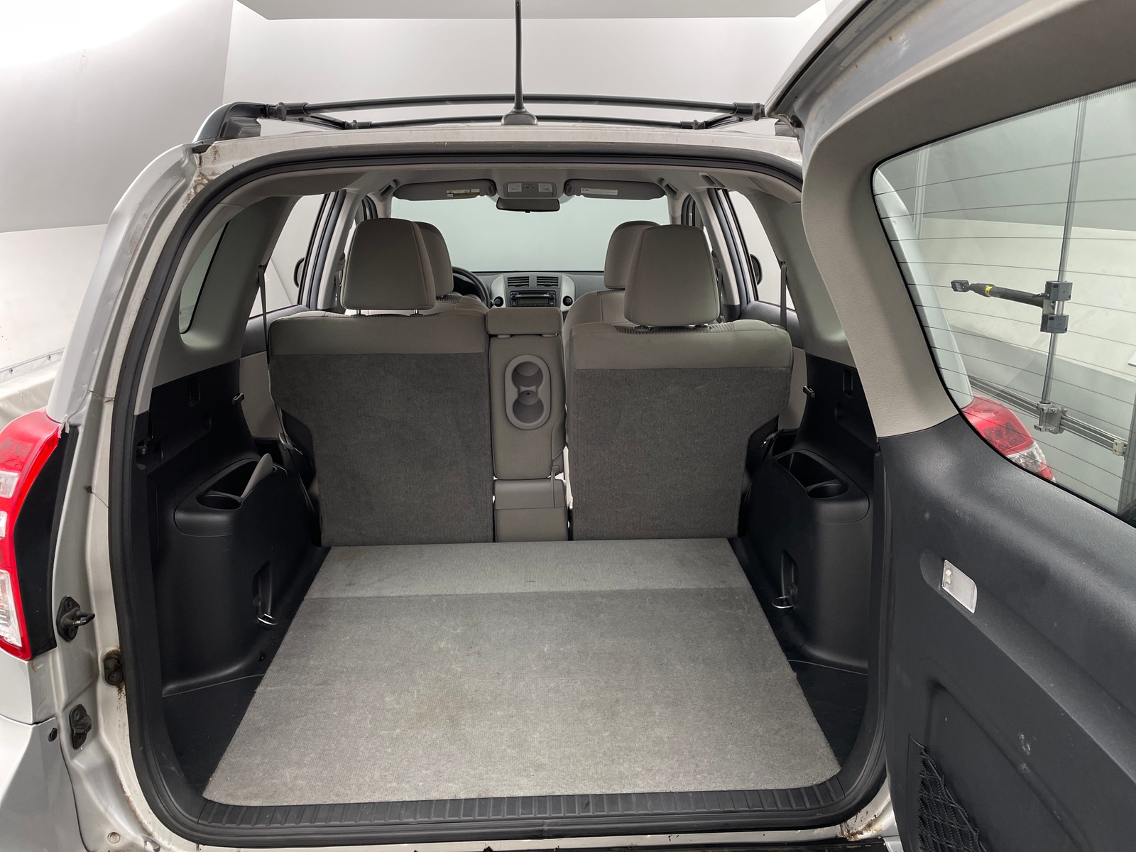 Thumbnail: 2012 Toyota RAV4 - 7