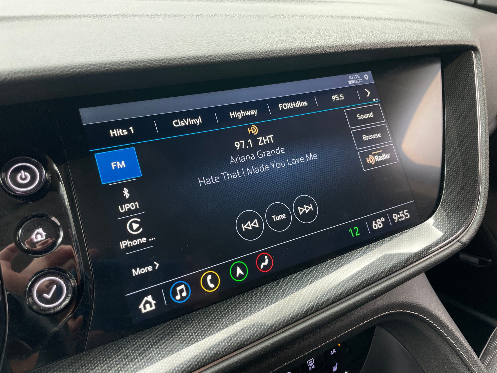 Thumbnail: 2021 Buick Envision - 3