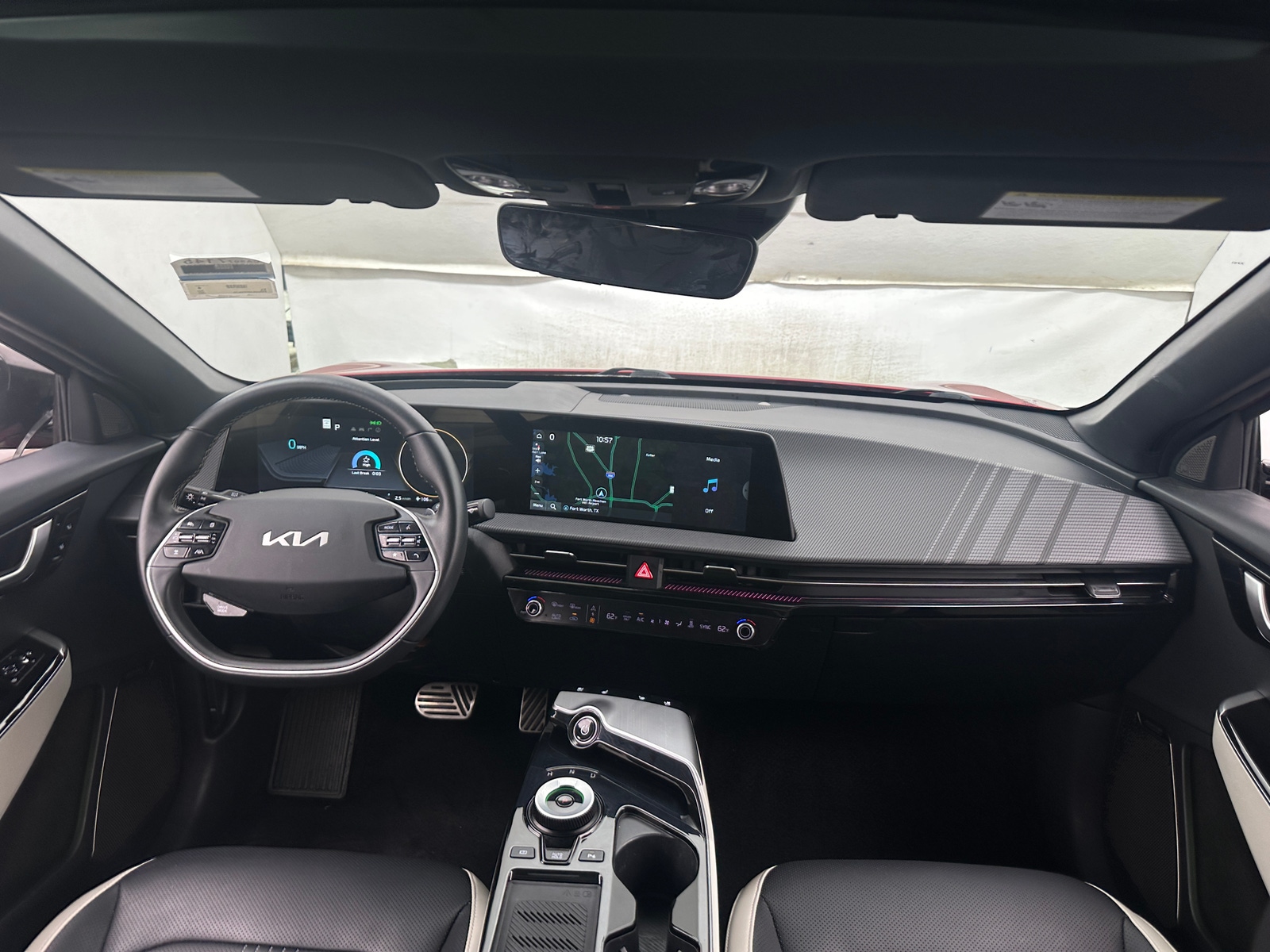 Thumbnail: 2022 Kia EV6 - 2