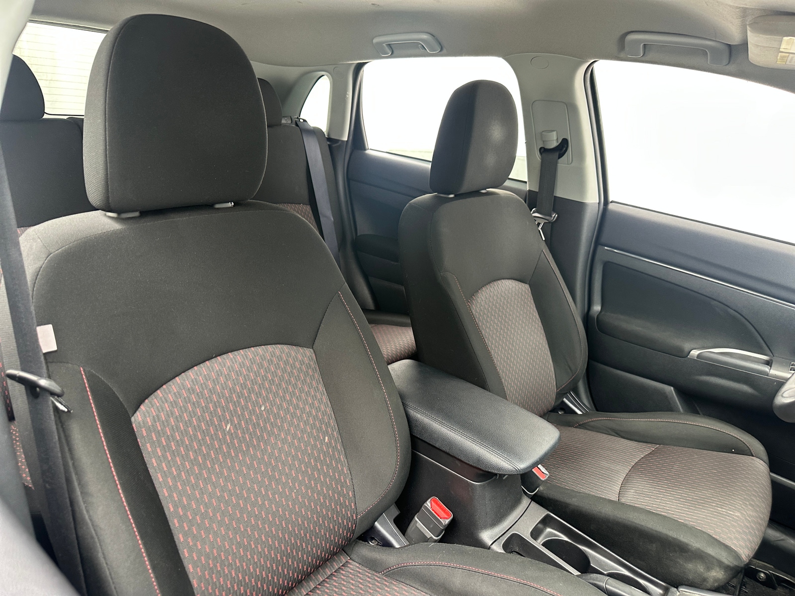 Thumbnail: 2018 Mitsubishi Outlander Sport - 2