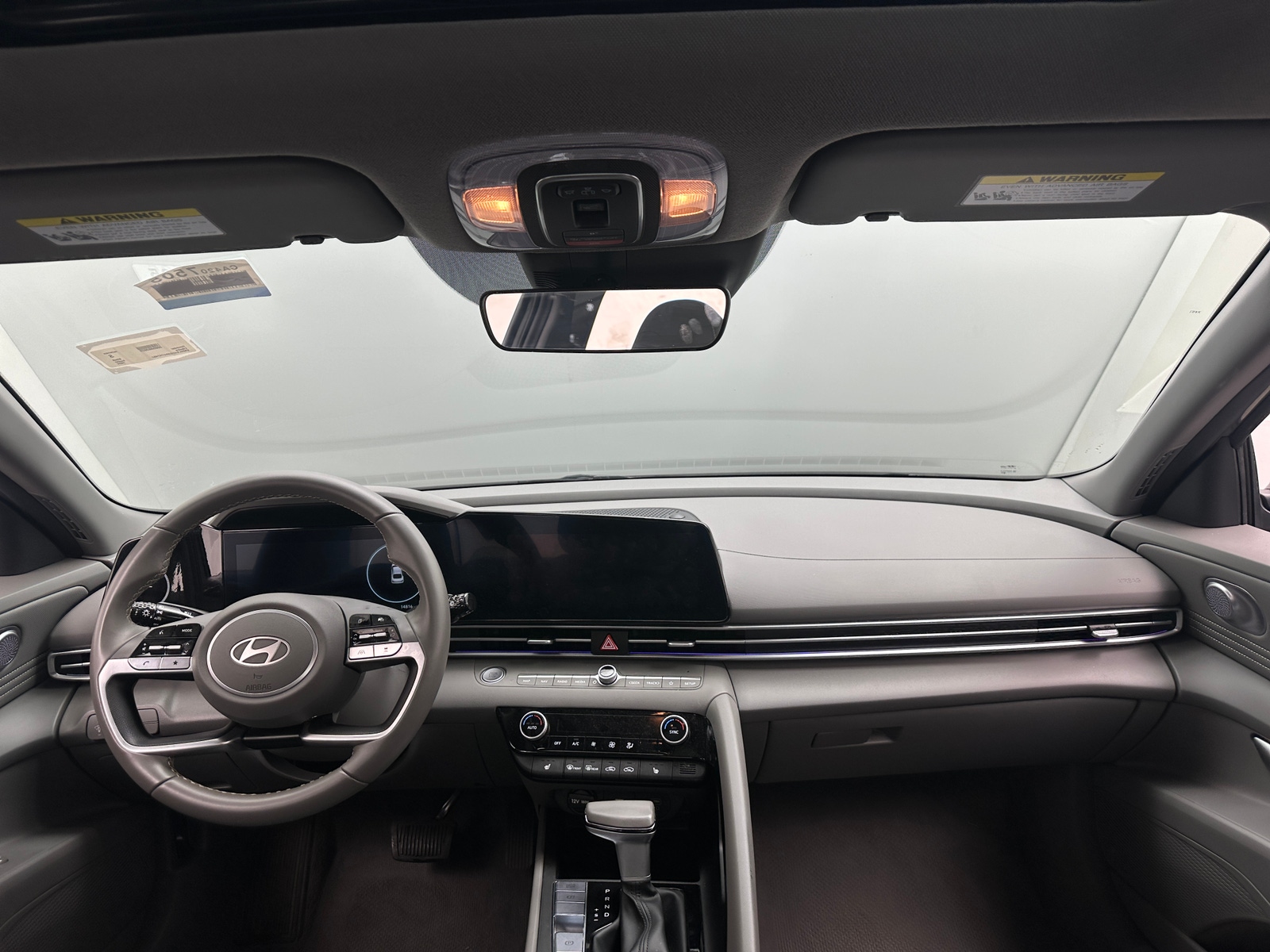 Thumbnail: 2024 Hyundai Elantra - 3