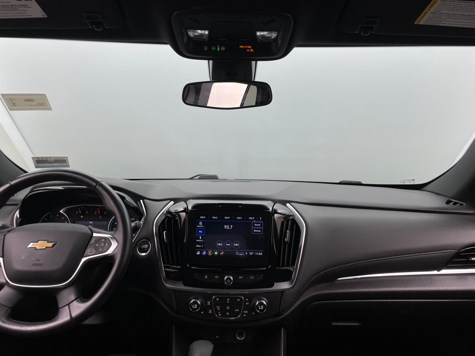 Thumbnail: 2022 Chevrolet Traverse - 3