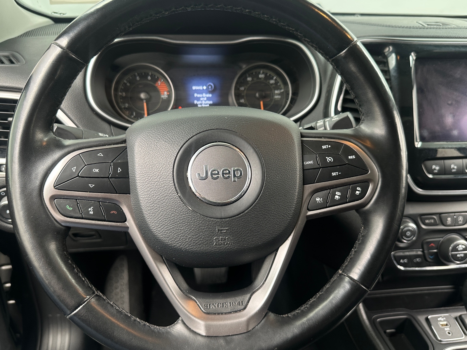 Thumbnail: 2021 Jeep Cherokee - 4