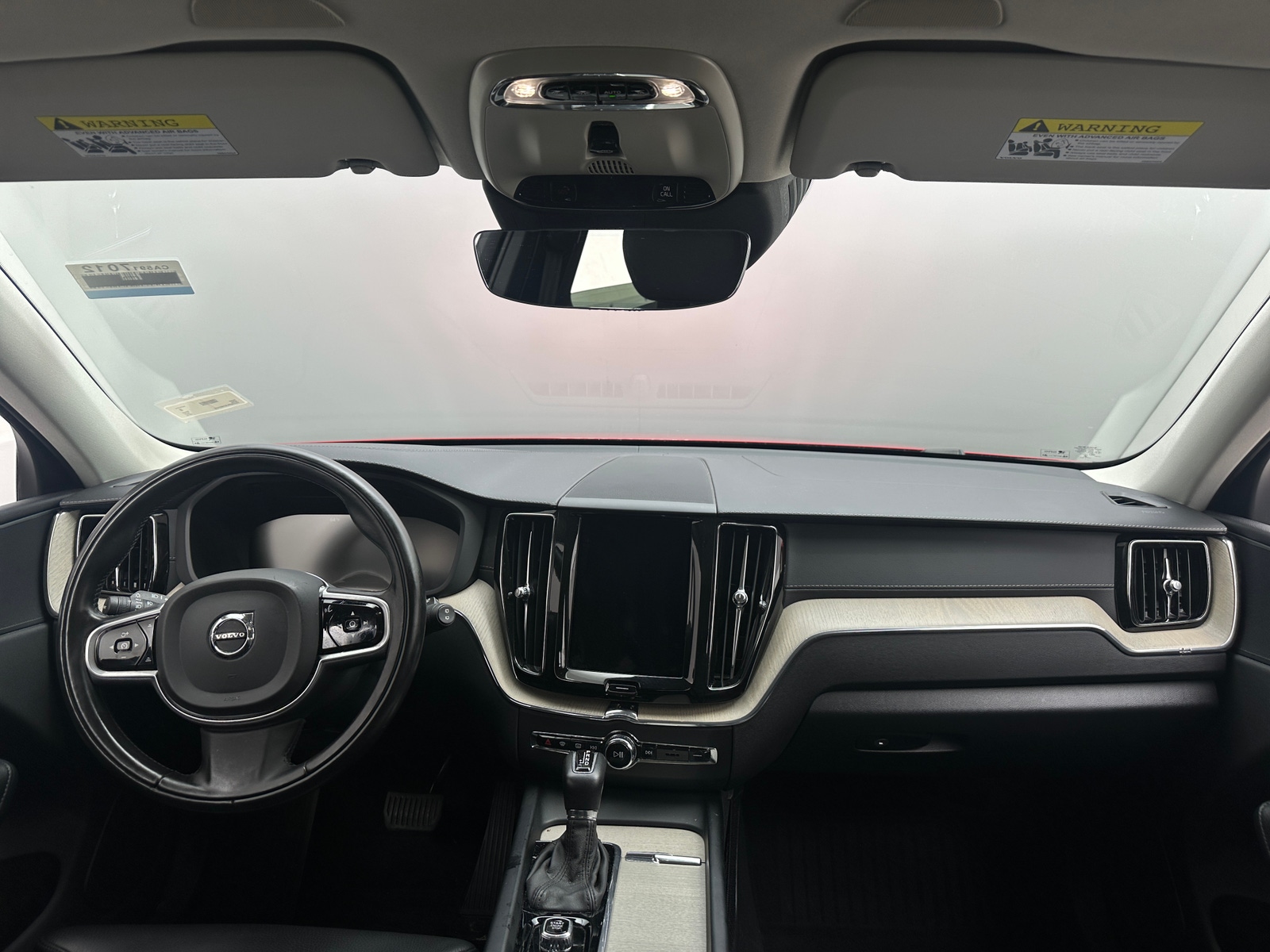 Thumbnail: 2018 Volvo XC60 - 2