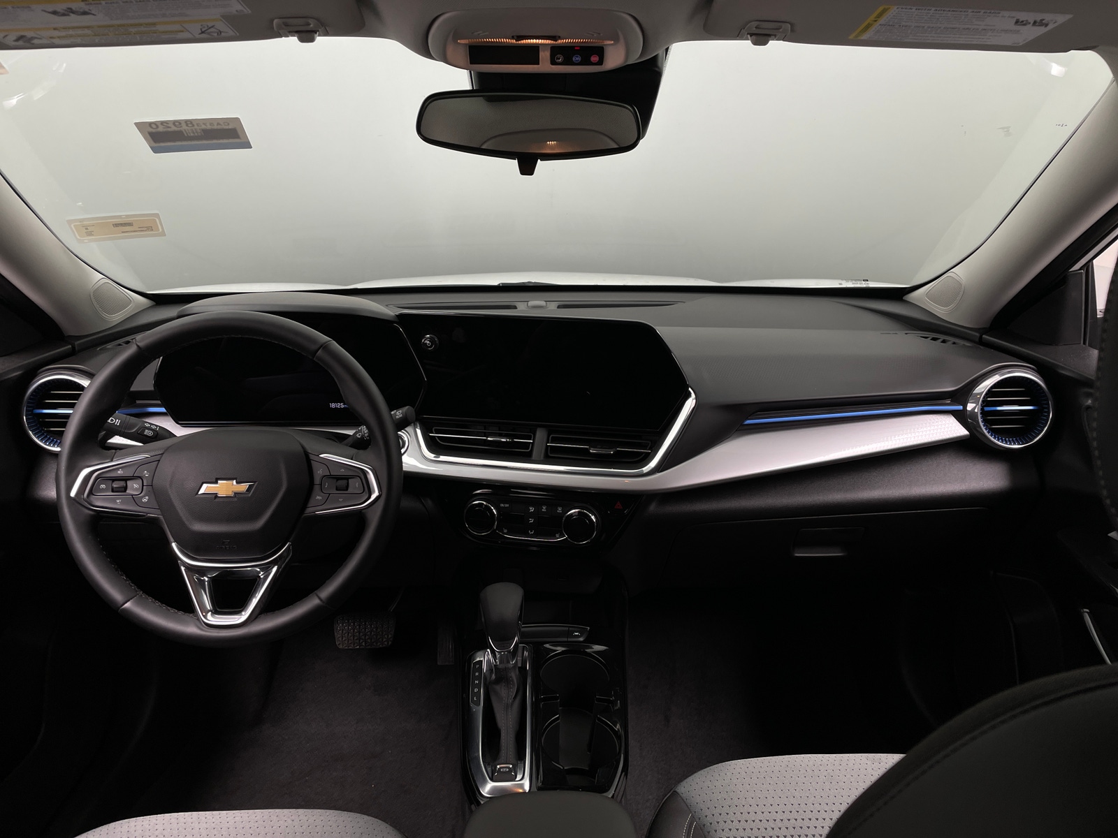Thumbnail: 2025 Chevrolet Trax - 3