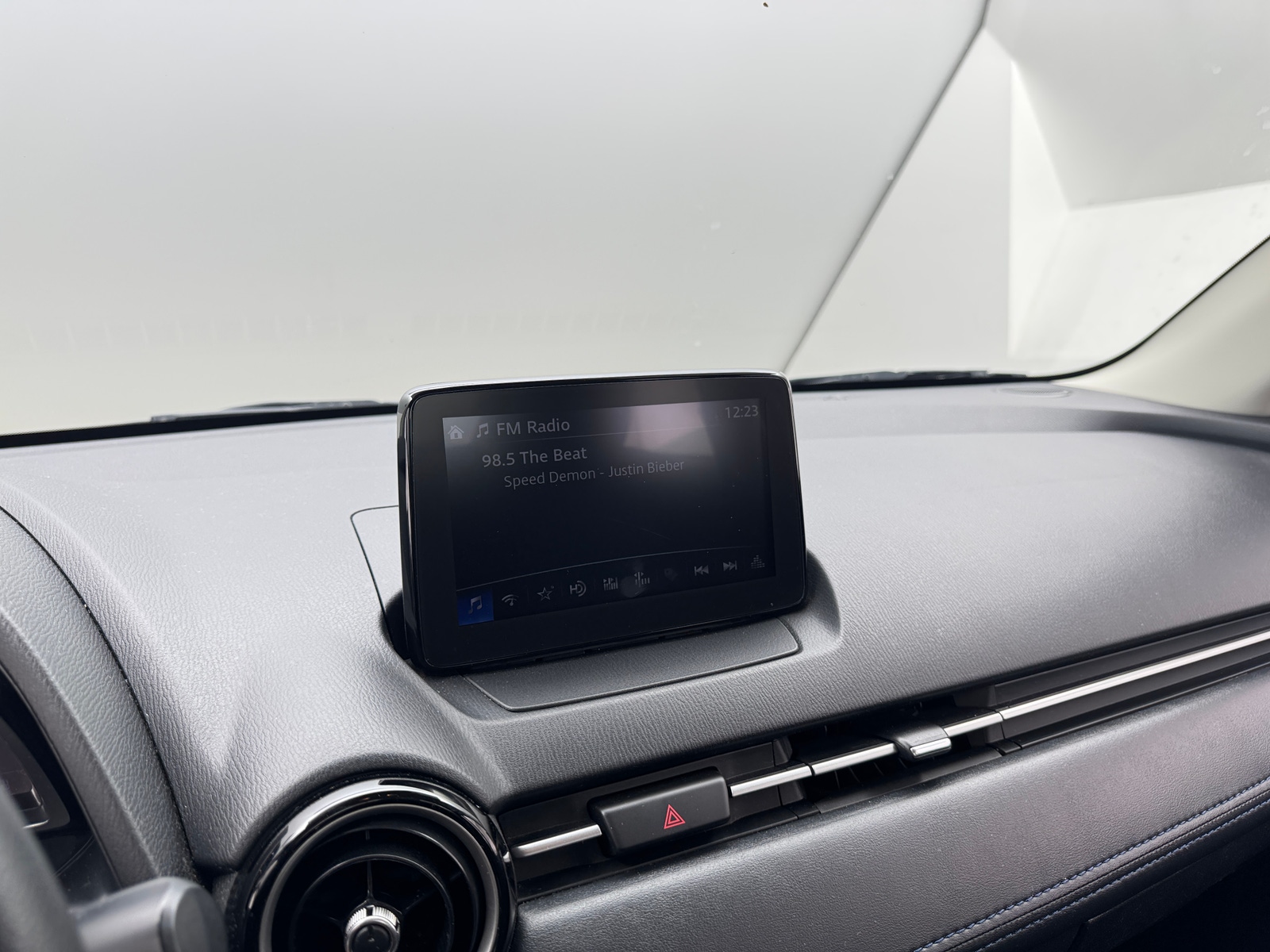 Thumbnail: 2019 Toyota Yaris - 4