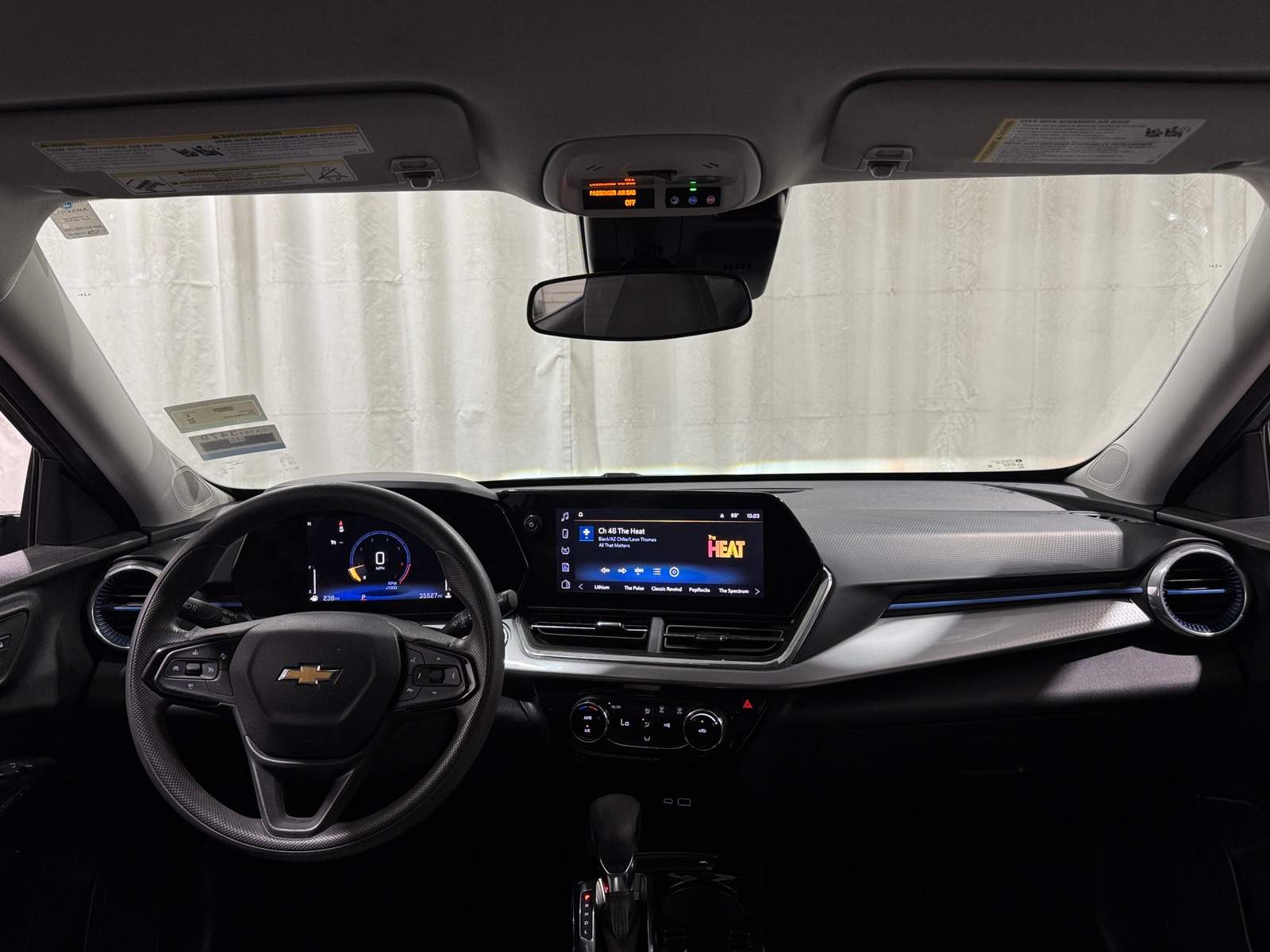 Thumbnail: 2025 Chevrolet Trax - 3