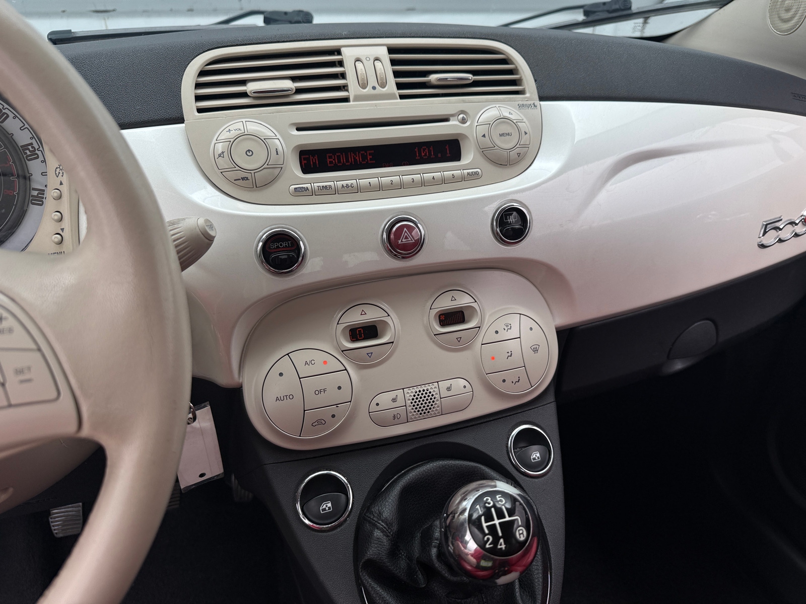 Thumbnail: 2013 Fiat 500 - 3