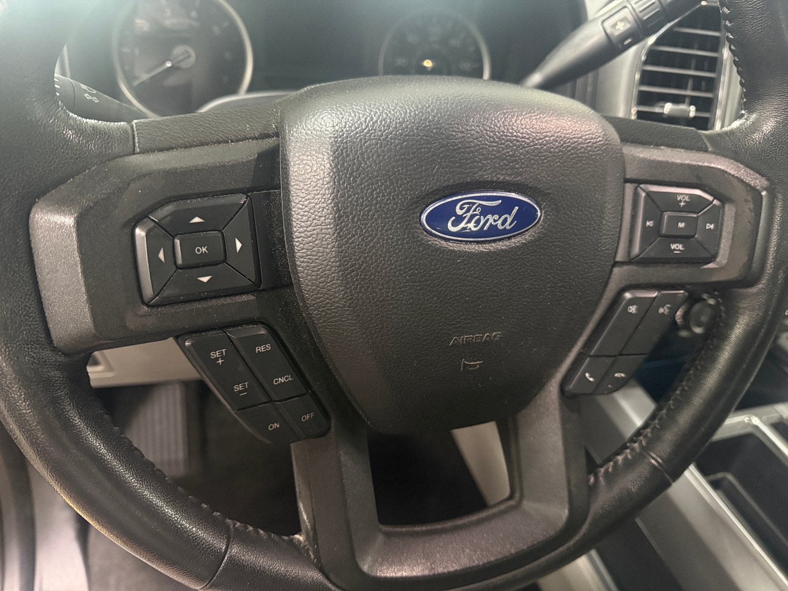 Thumbnail: 2018 Ford Econoline - 5