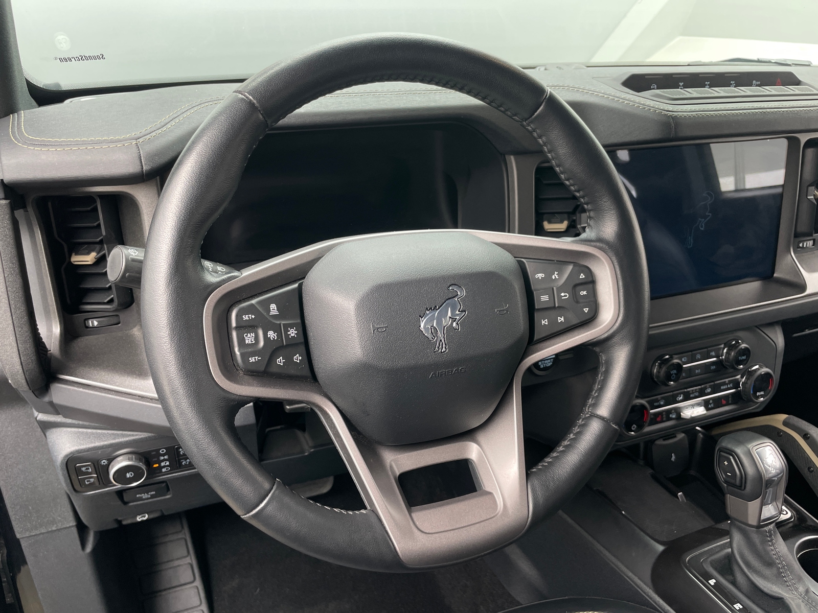 Thumbnail: 2025 Ford Bronco - 4