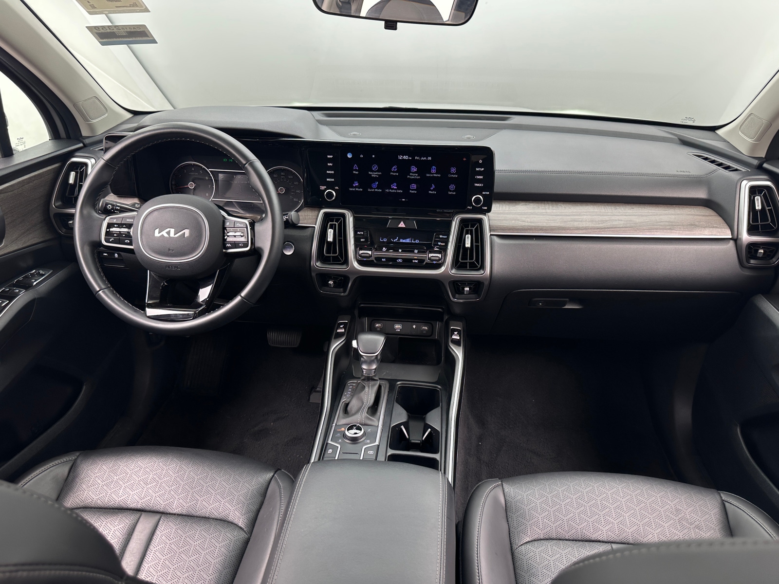 Thumbnail: 2023 Kia Sorento - 2