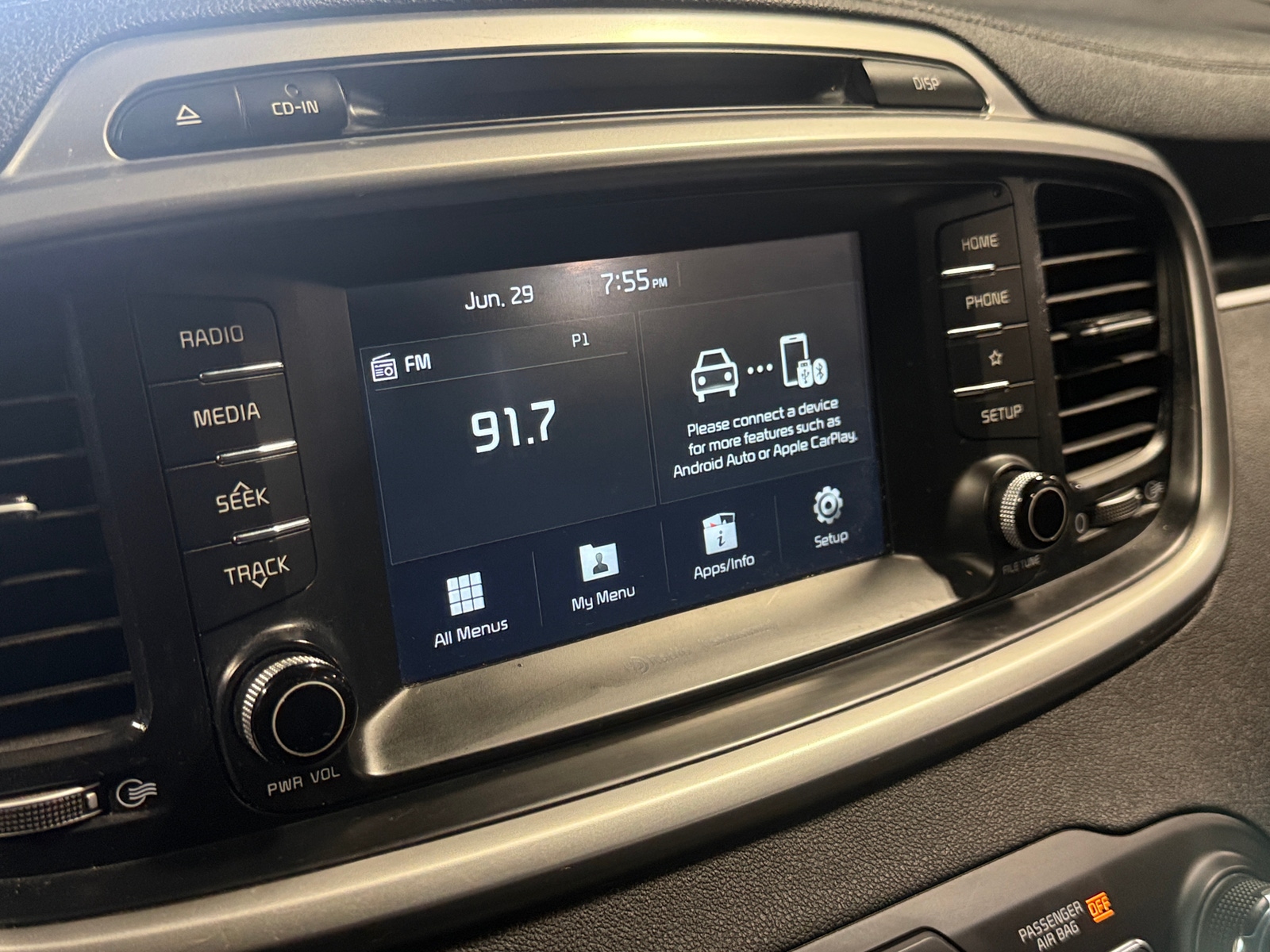 Thumbnail: 2019 Kia Sorento - 4