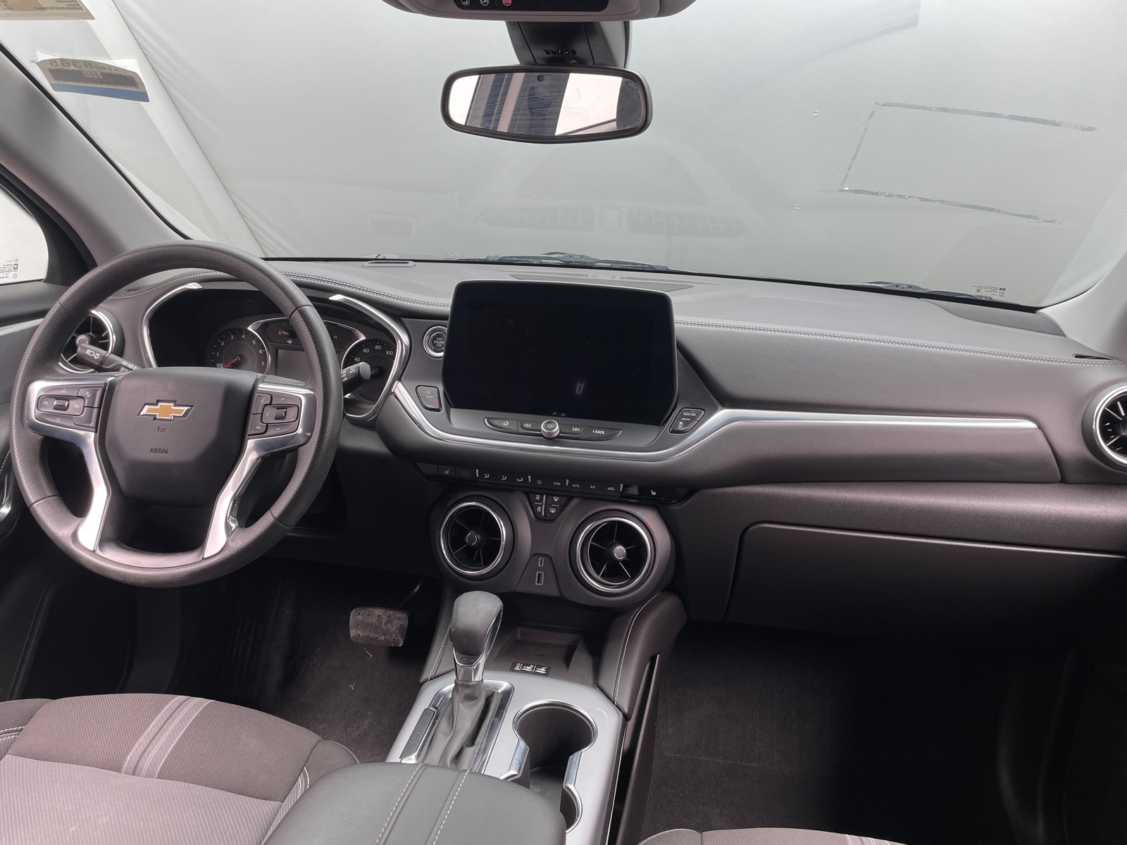 Thumbnail: 2023 Chevrolet Blazer - 3