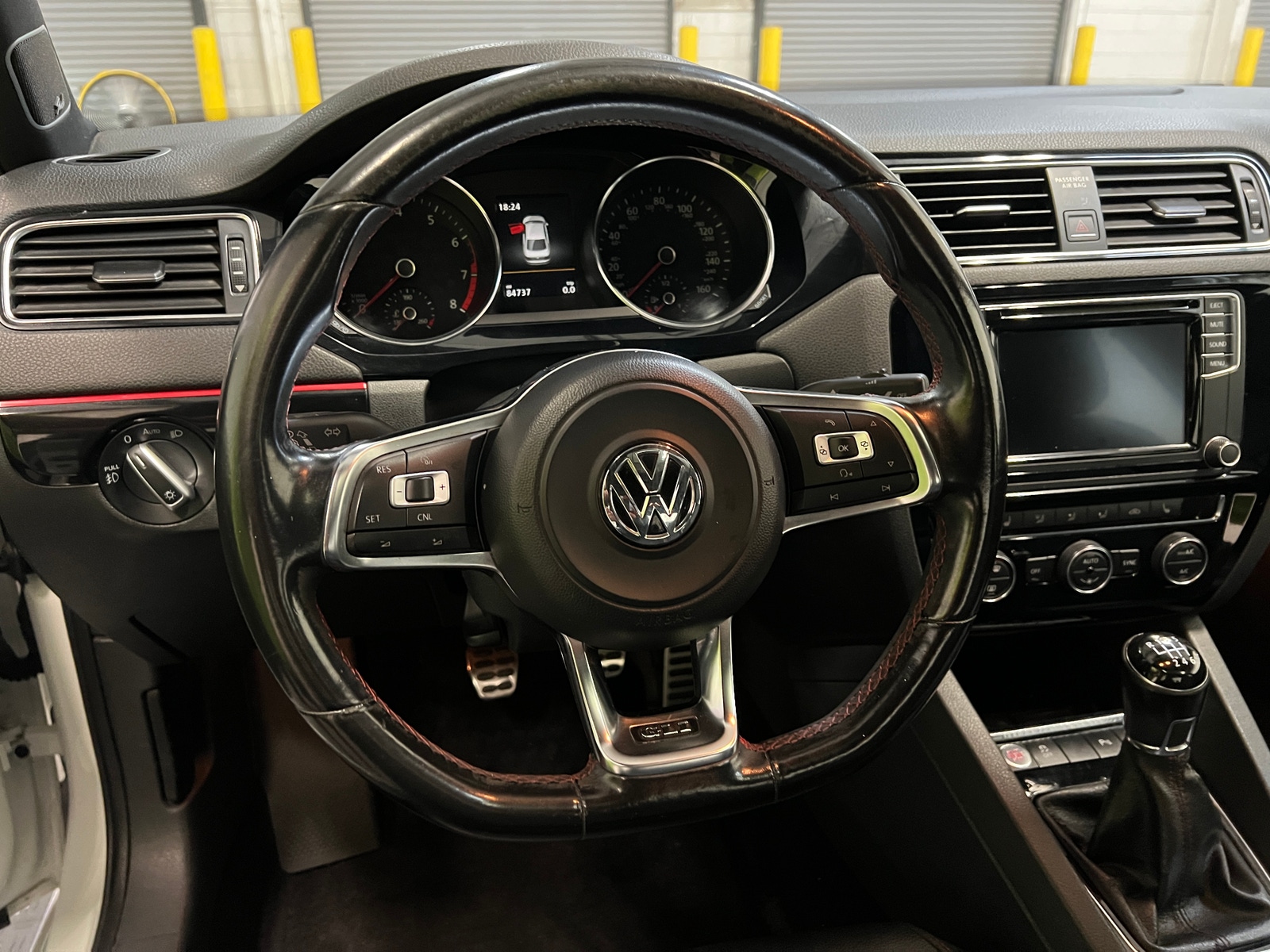 Thumbnail: 2016 Volkswagen Jetta - 5