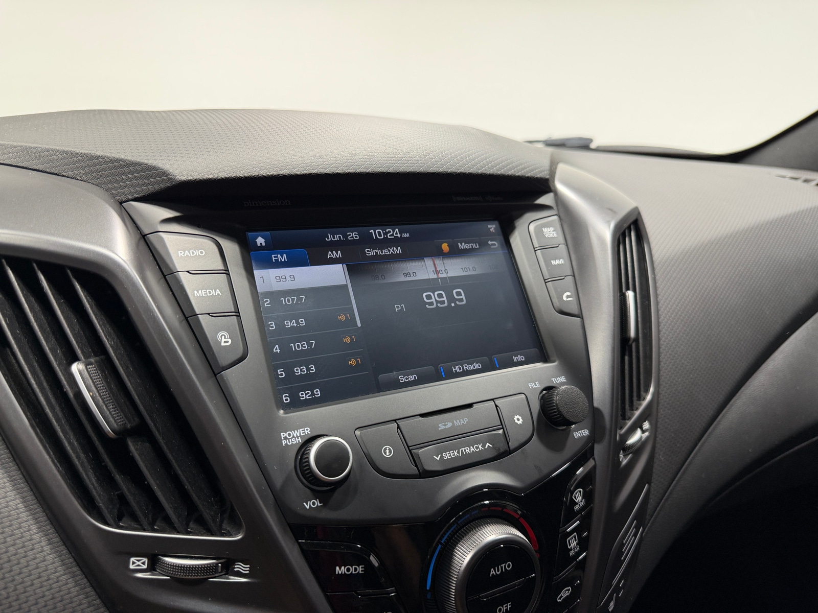 Thumbnail: 2016 Hyundai Veloster - 3