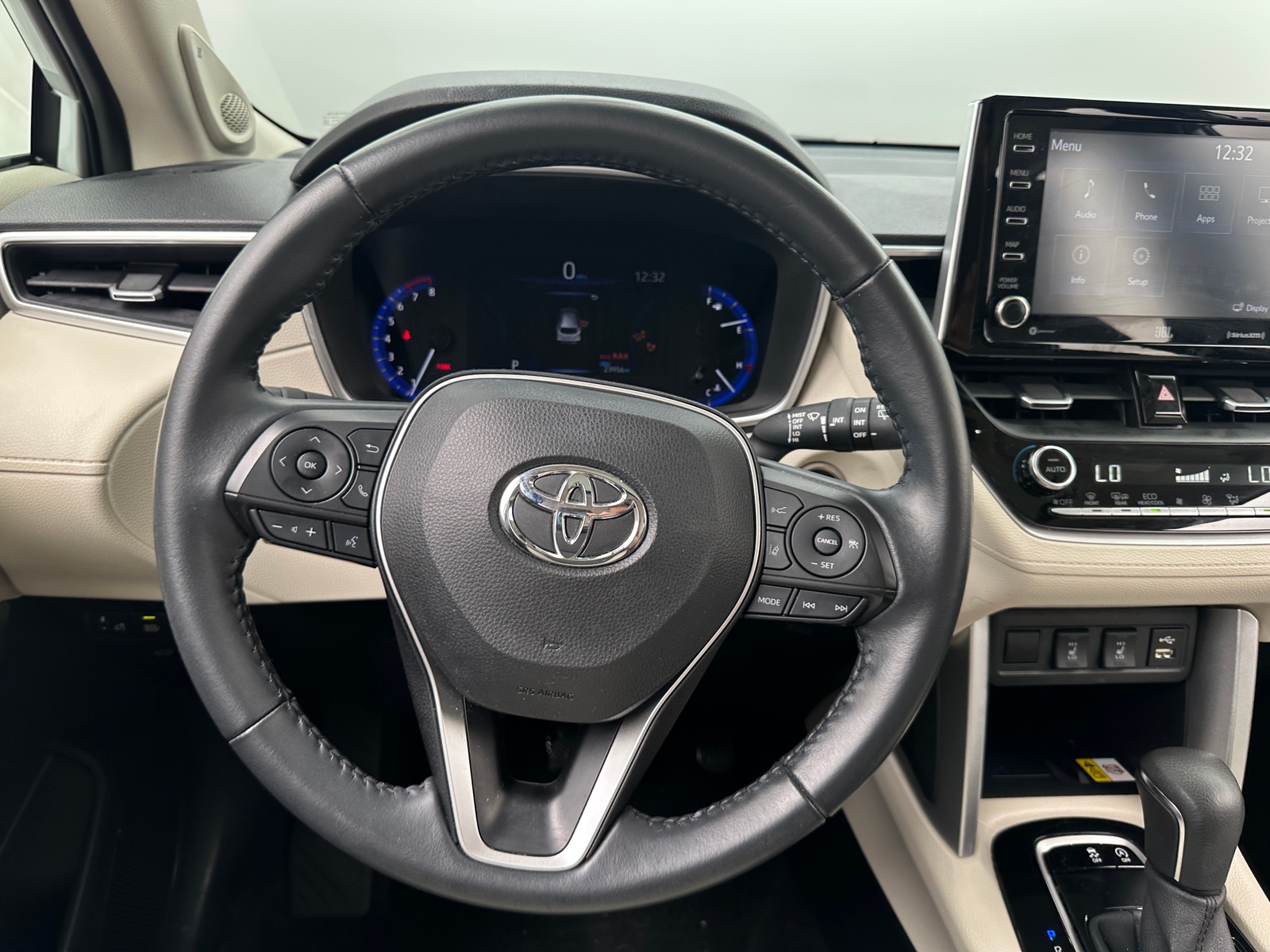 Thumbnail: 2022 Toyota Corolla Cross - 4