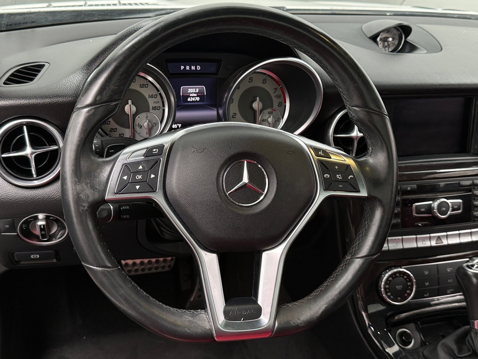 Thumbnail: 2015 Mercedes-Benz SLK - 3