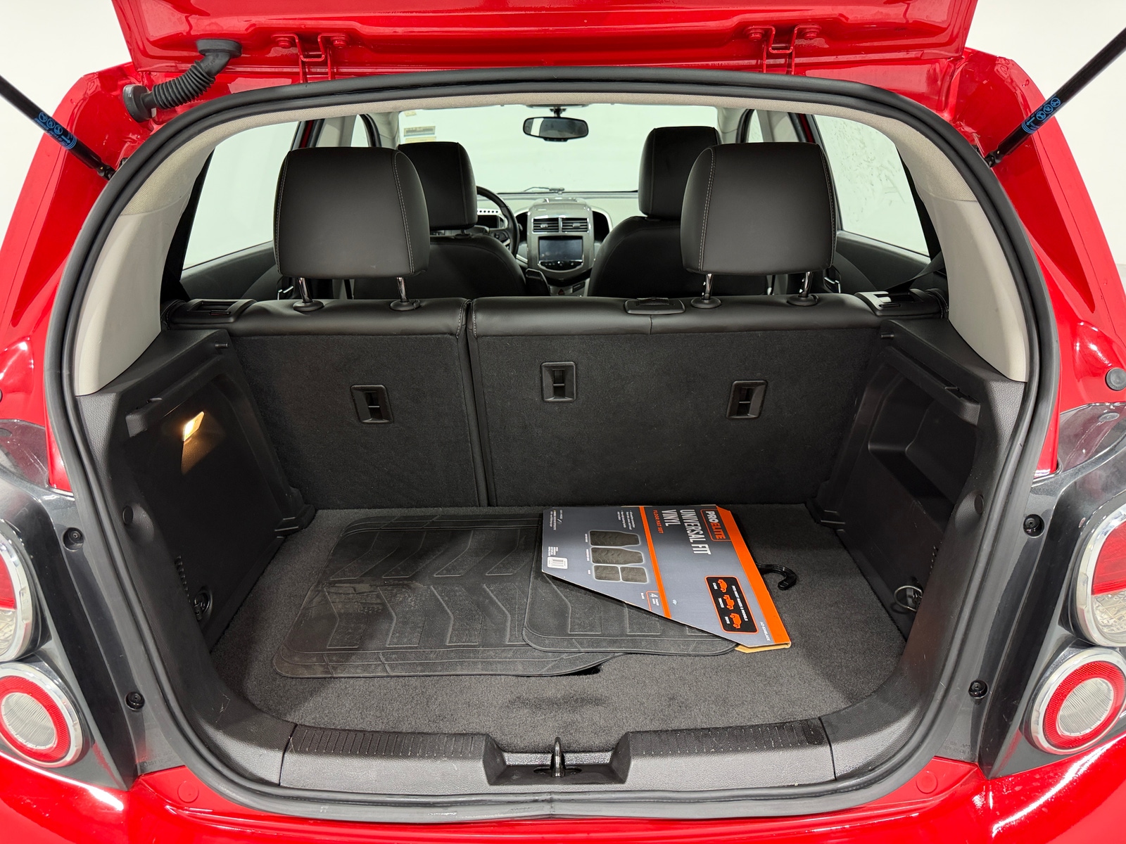 Thumbnail: 2015 Chevrolet Sonic - 6