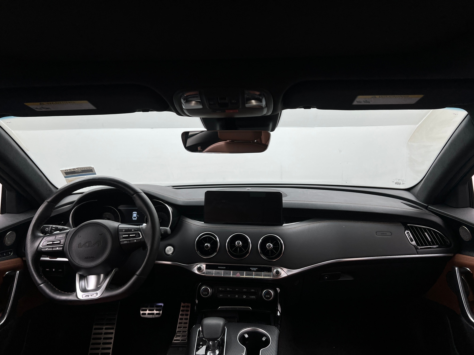 Thumbnail: 2023 Kia Stinger - 2