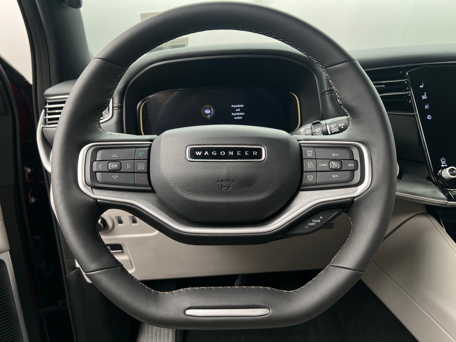 Thumbnail: 2025 Jeep Wagoneer - 4
